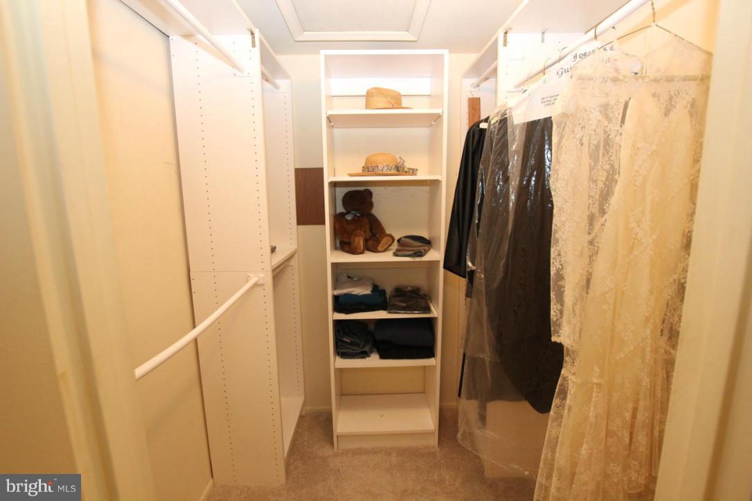 BURKE CENTRE - Residential