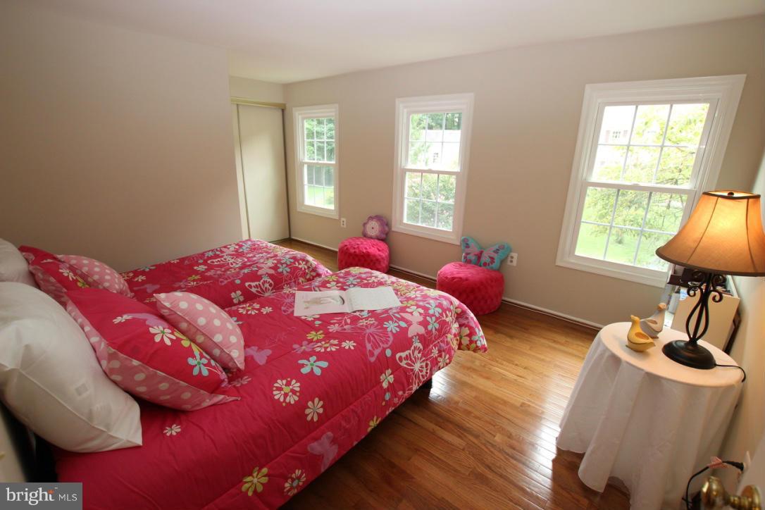 BURKE CENTRE - Residential