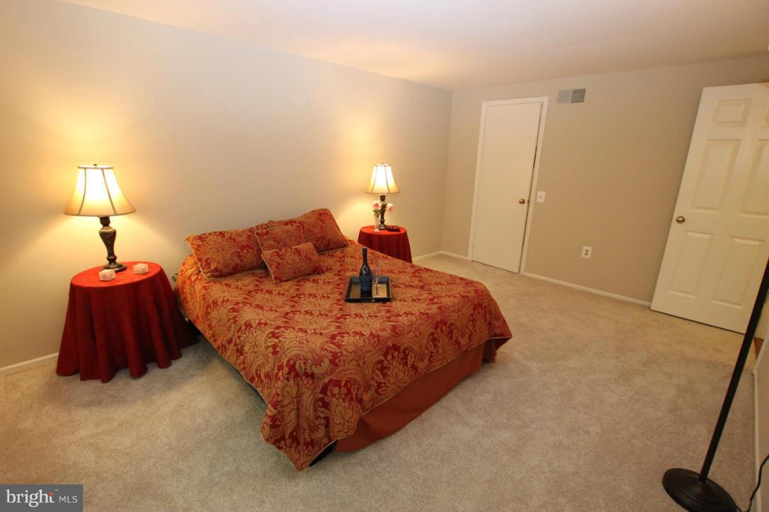 BURKE CENTRE - Residential