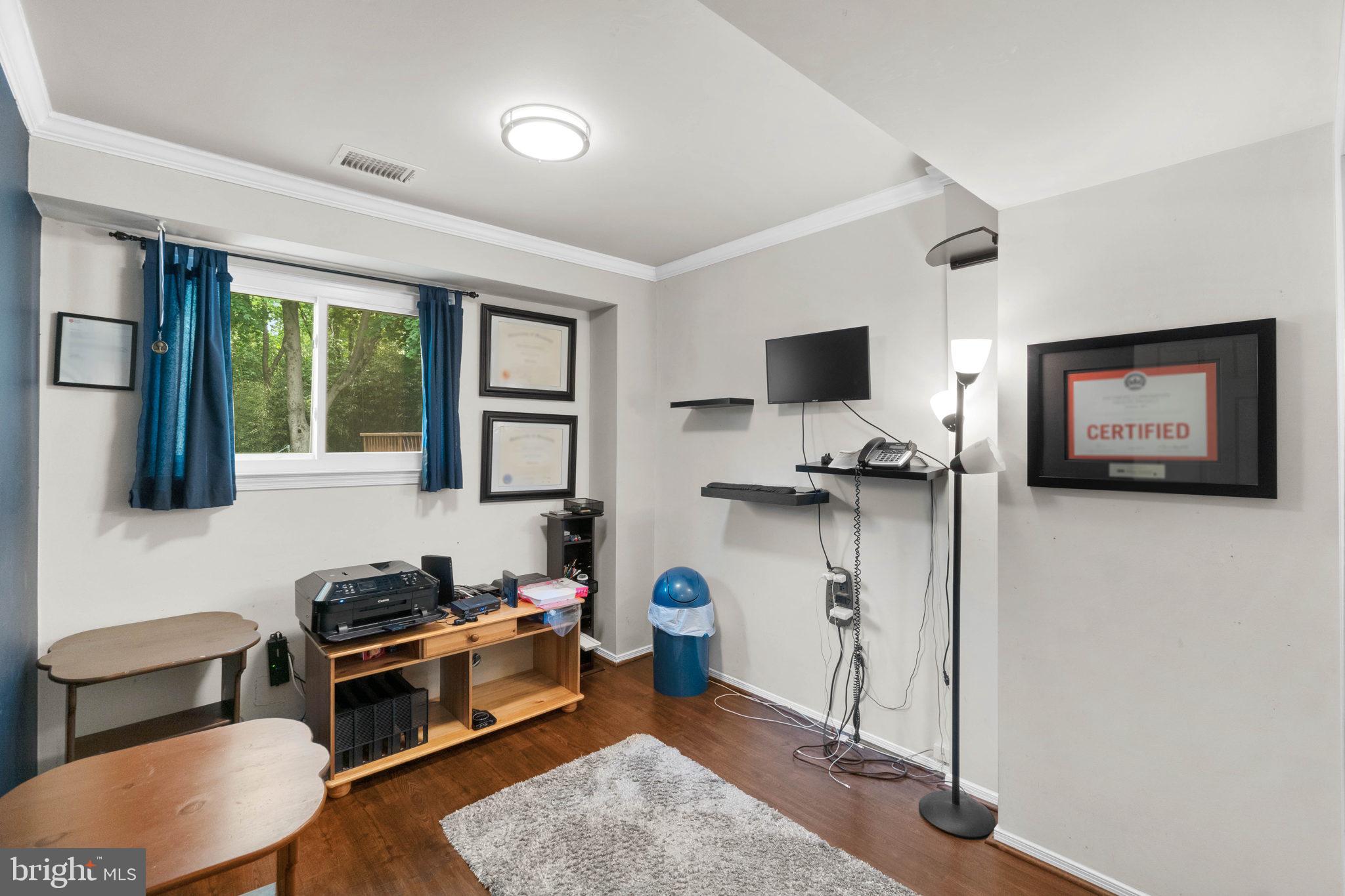 OLNEY SQUARE - Residential