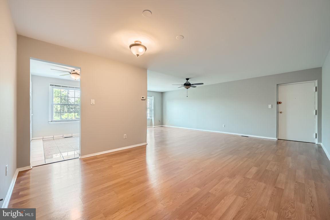 VILLAGES OF HOMELAND - Residential Lease