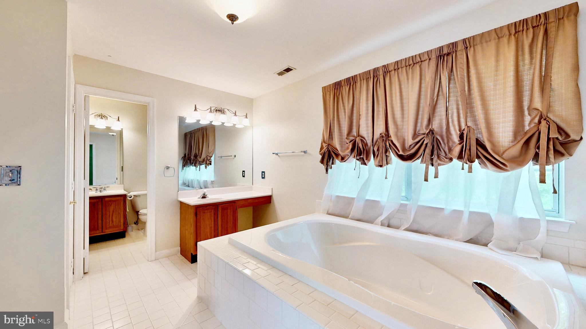 INDIAN CREEK ESTATES SUB - Residential