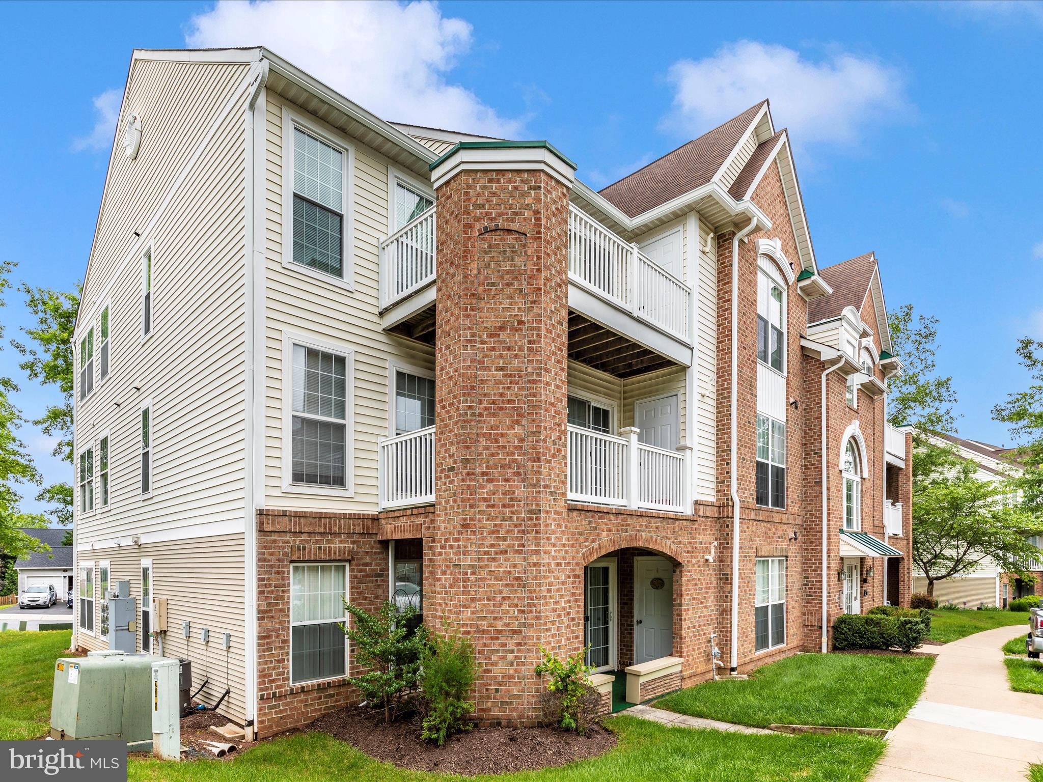 ECHO GLEN - Residential Lease