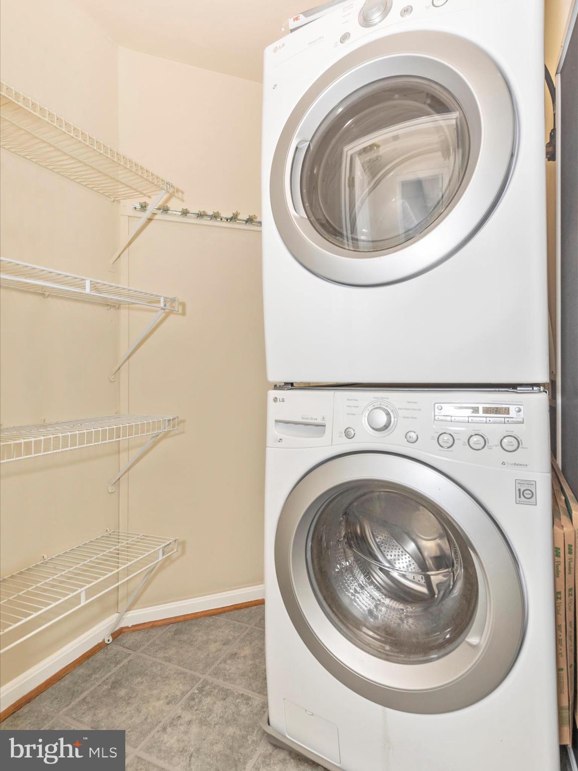 ECHO GLEN - Residential Lease