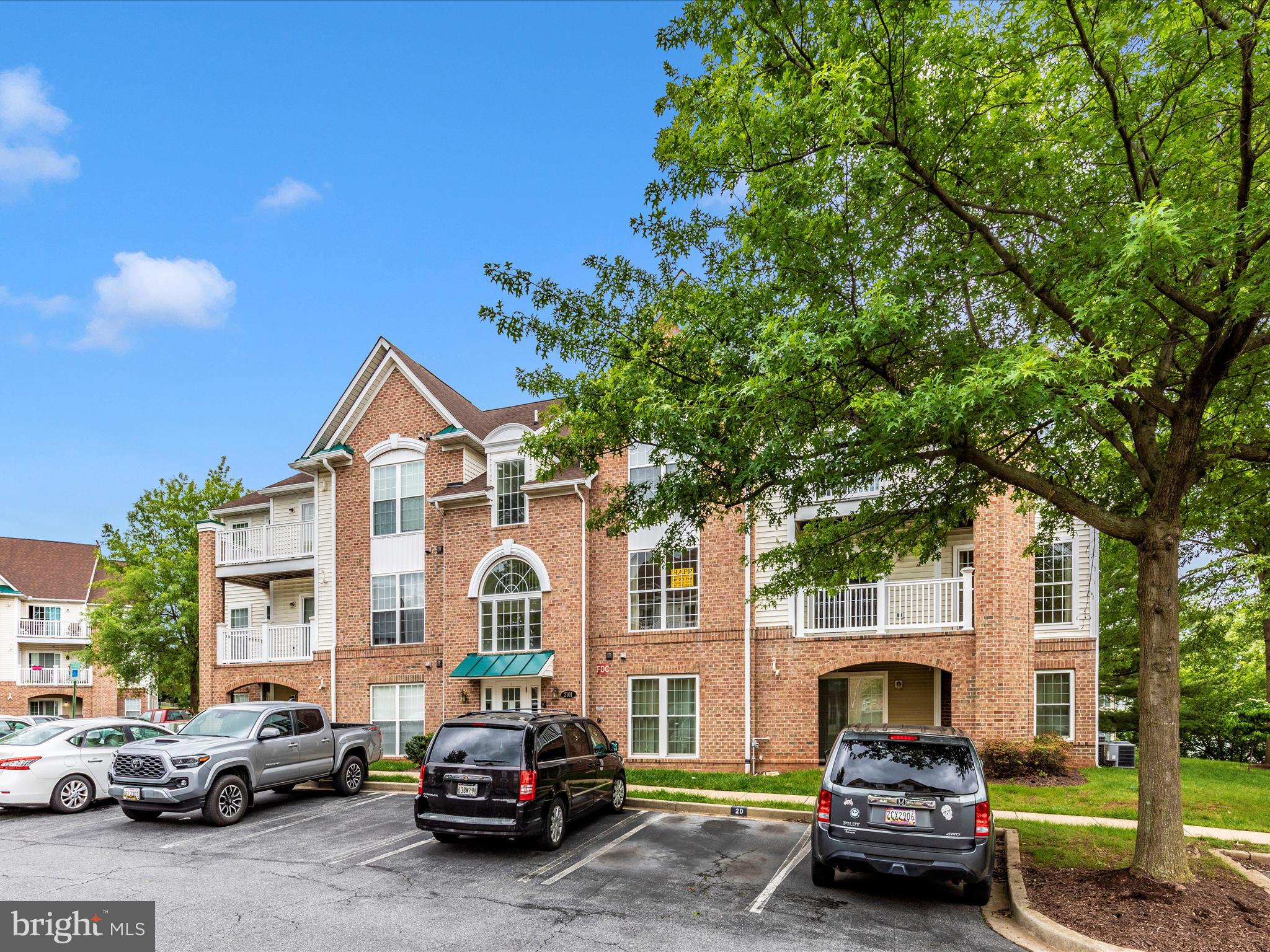 ECHO GLEN - Residential Lease