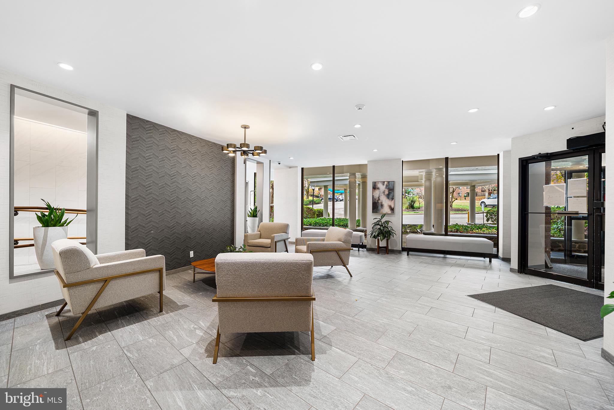 OAK HILL - Residential