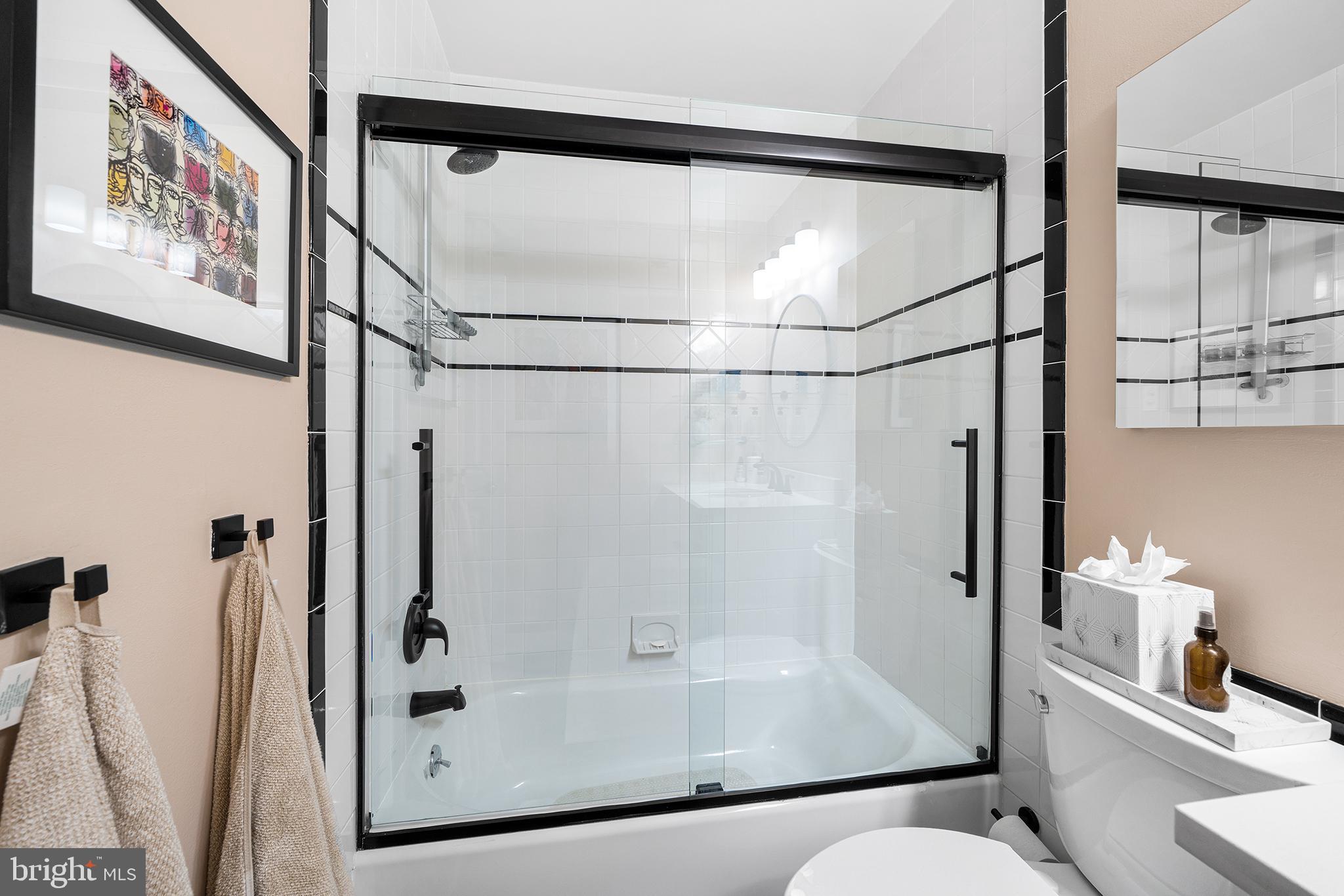 OAK HILL - Residential