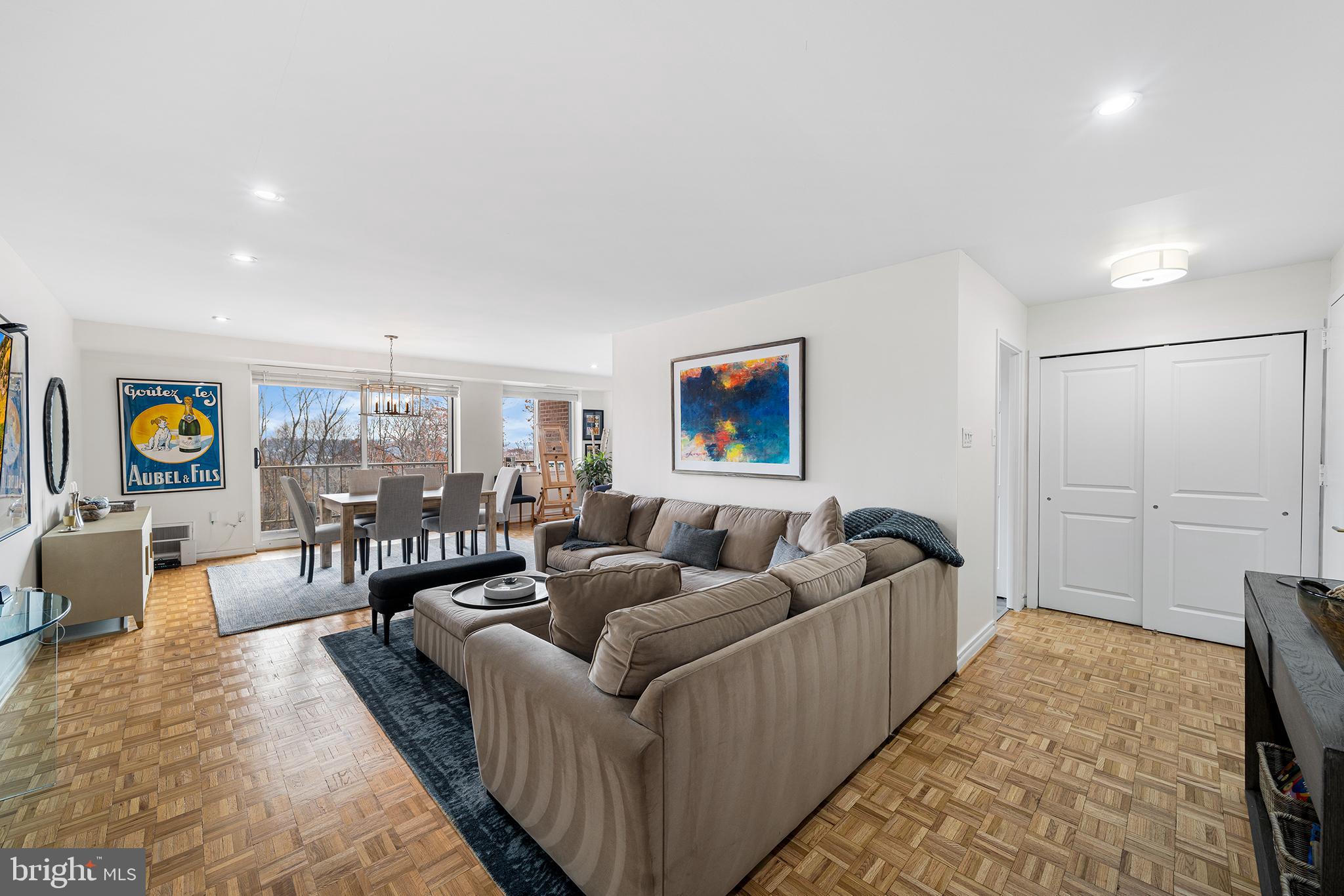 OAK HILL - Residential