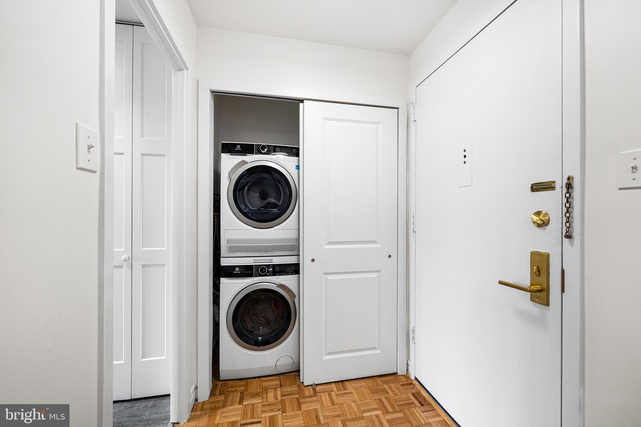 OAK HILL - Residential