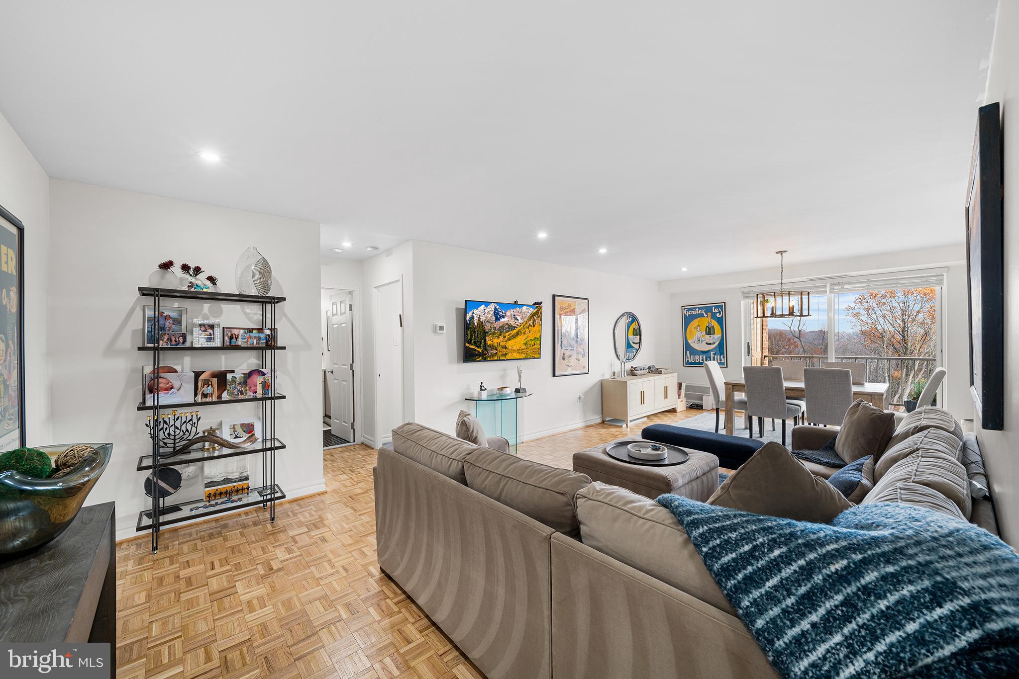 OAK HILL - Residential