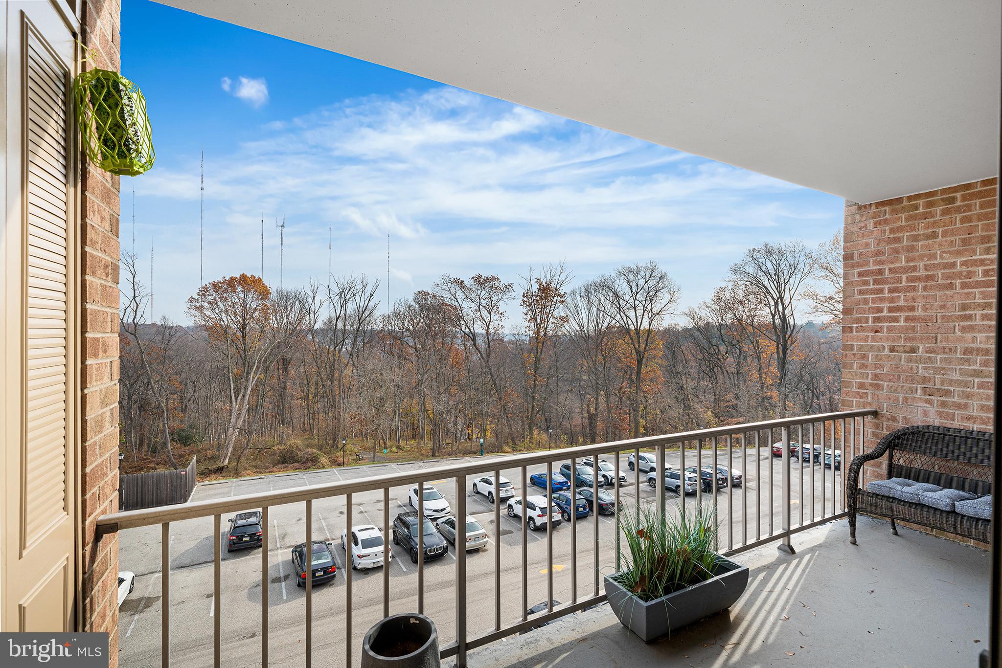 OAK HILL - Residential