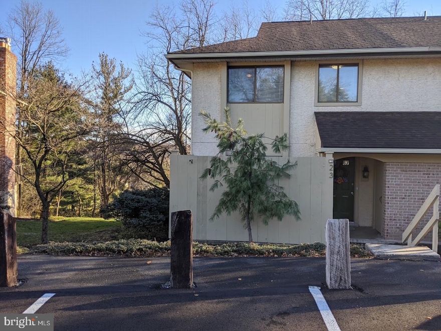 Rare opportunity to own an end unit town home on Pine Woods Court in the newer section of Flying Hills. This updated 3 bedroom 2 1/2 bath plus study town home features a new kitchen in 2018 with white shaker cabinets, stainless steel appliances and quartz countertops. Three outdoor living areas including front kitchen patio; deck on main level and walk out patio on lower level. Home theater system on lower level included with home. Lots of storage in attic. HOA includes cable, snow removal, lawn service, seasonal mulching and exterior painting. Great location at the end of private cul de sac with additional overflow parking.