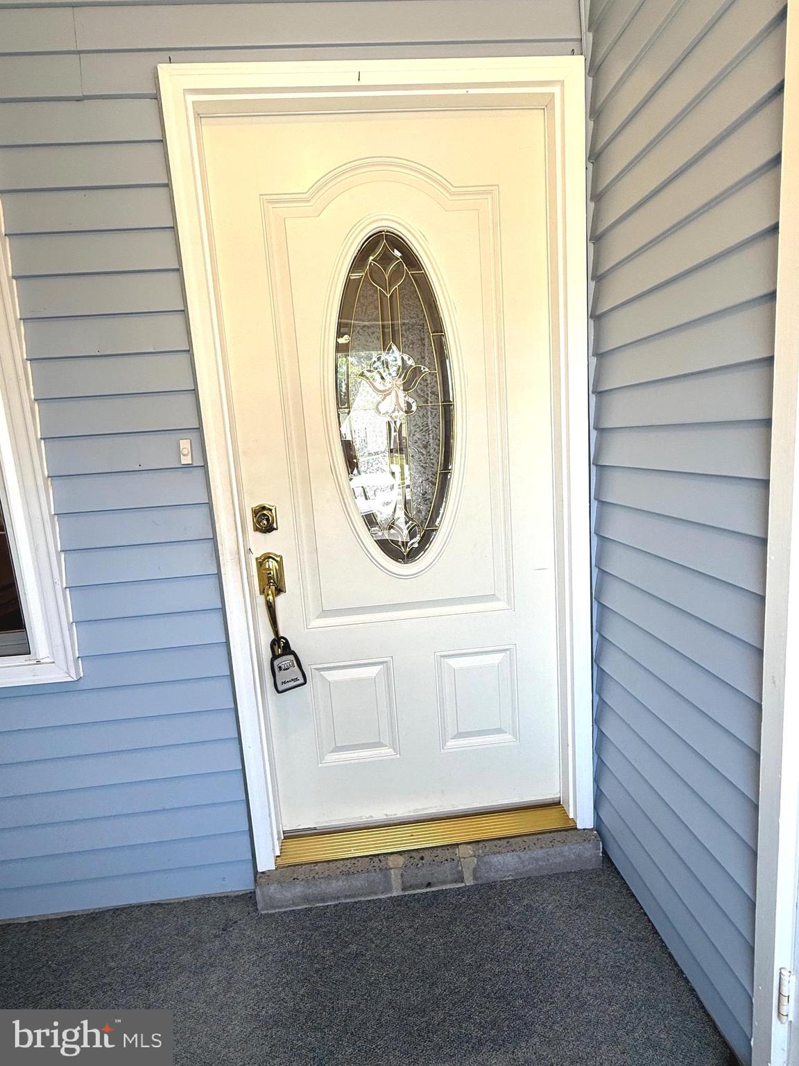 62 KINGSTON WAY