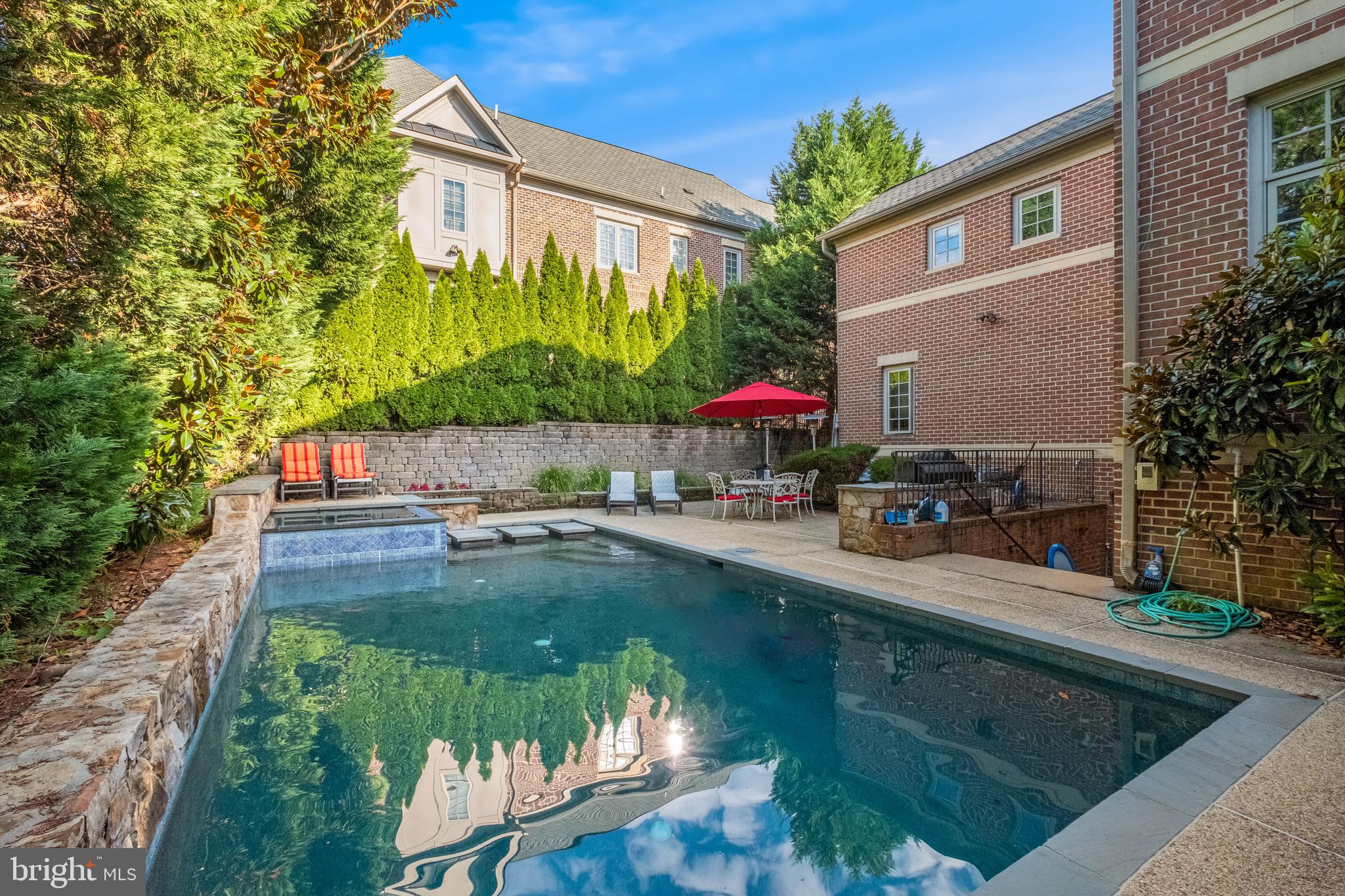 OAKS AT NORTH BETHESDA - Residential