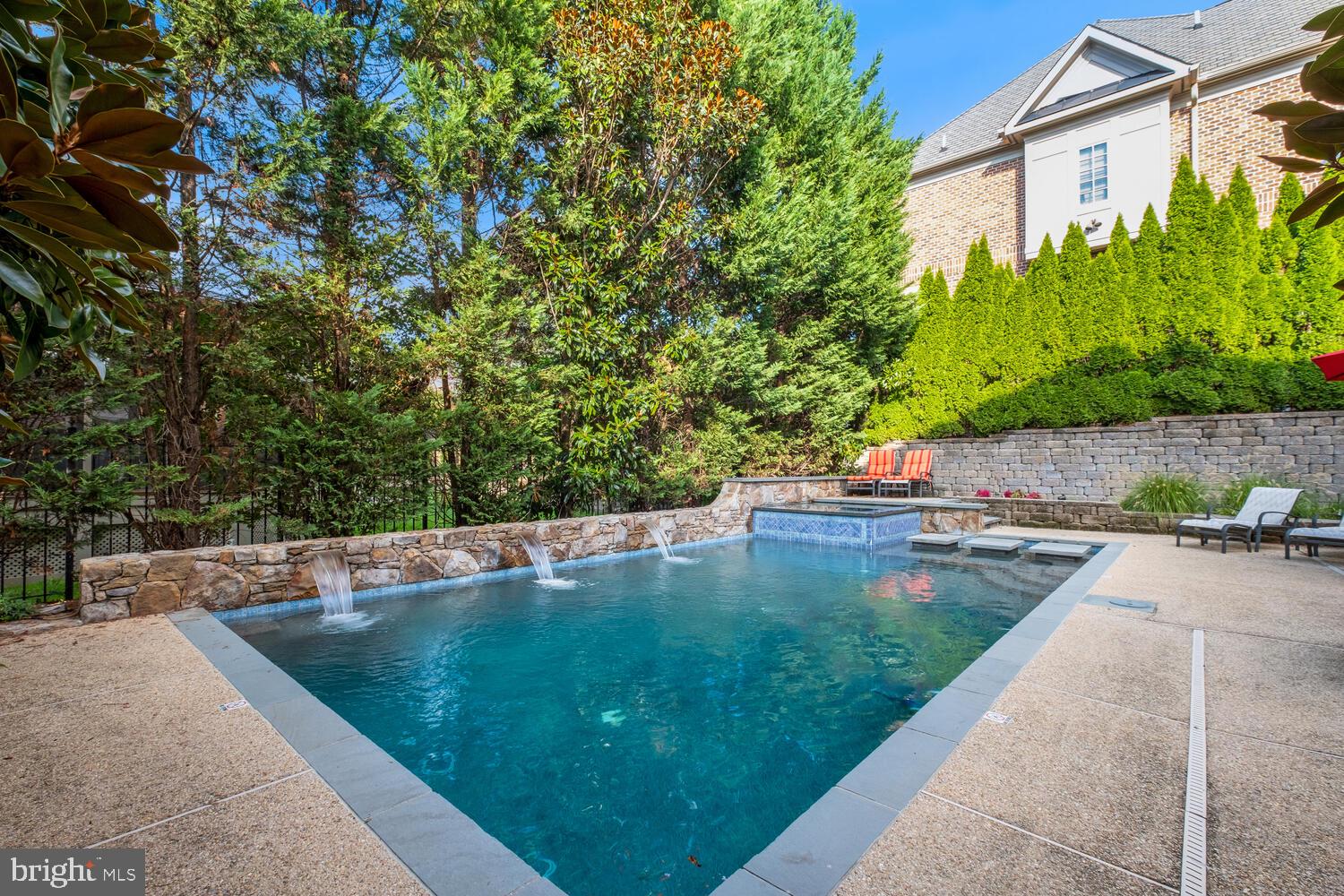 OAKS AT NORTH BETHESDA - Residential