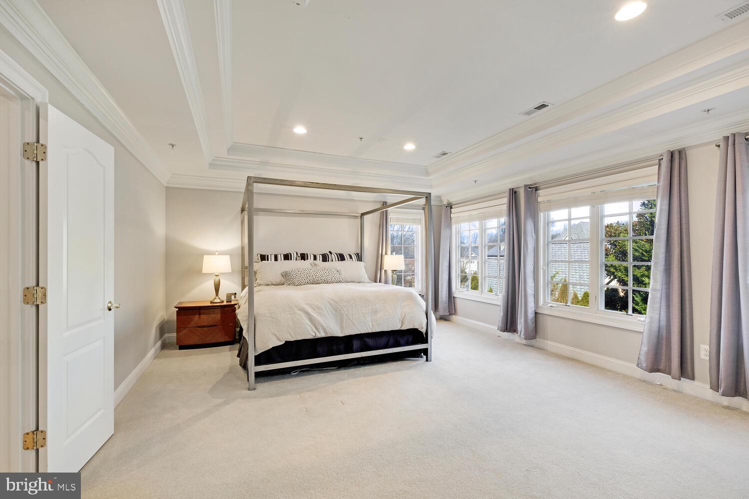 OAKS AT NORTH BETHESDA - Residential