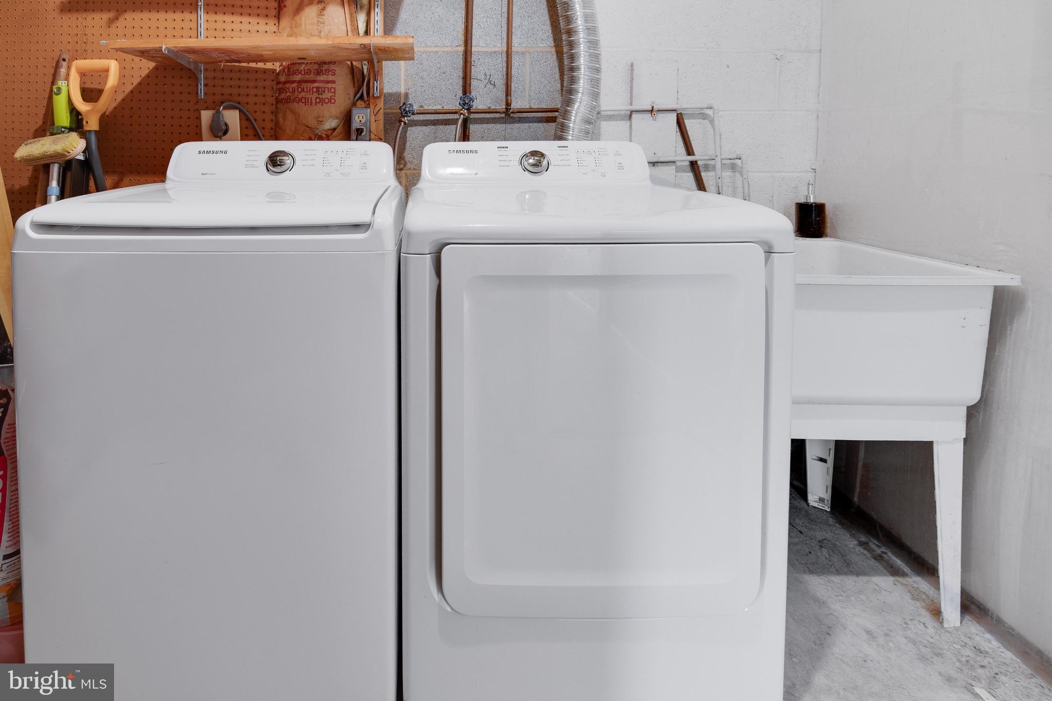 KINGSTOWNE - Residential