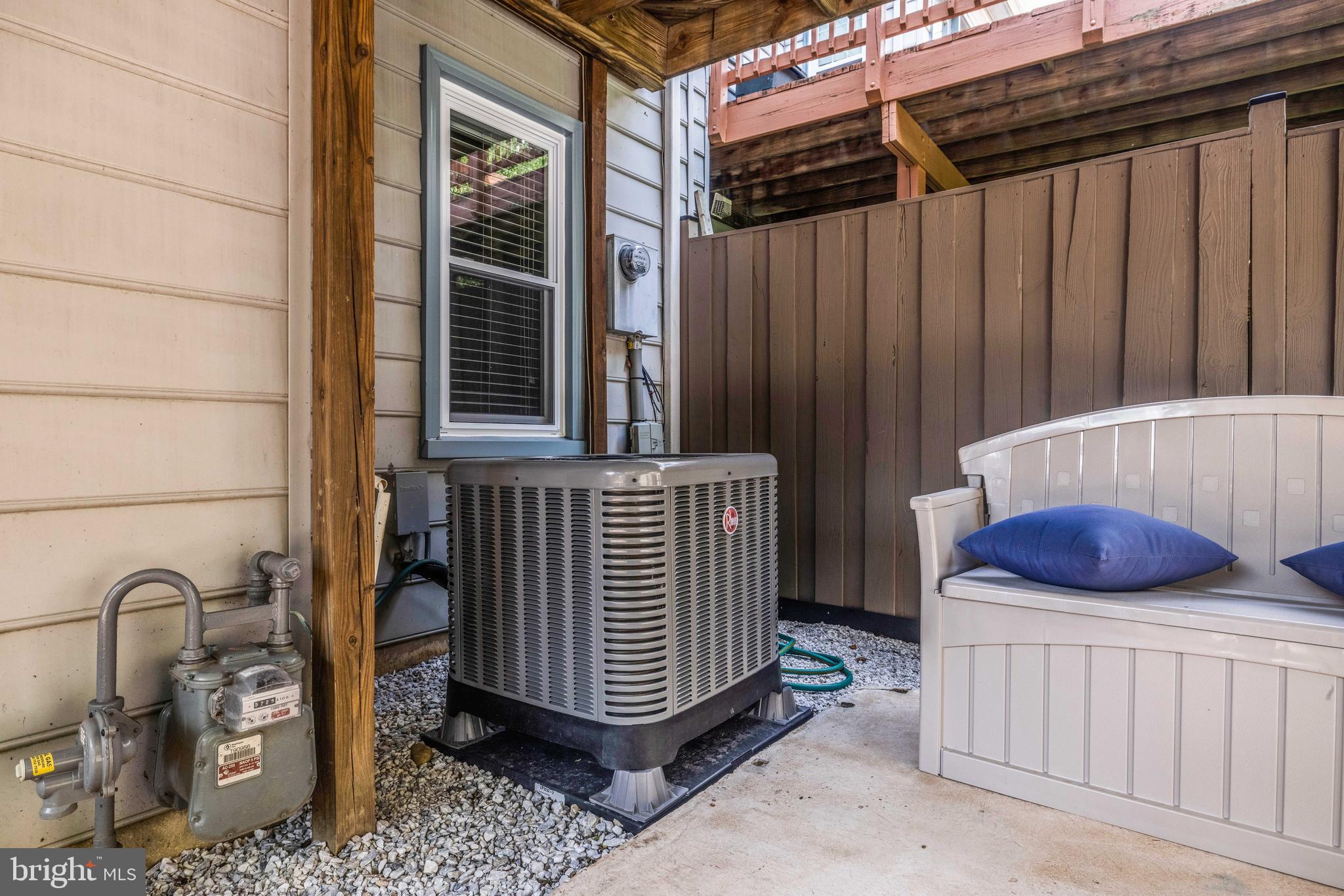 KINGSTOWNE - Residential