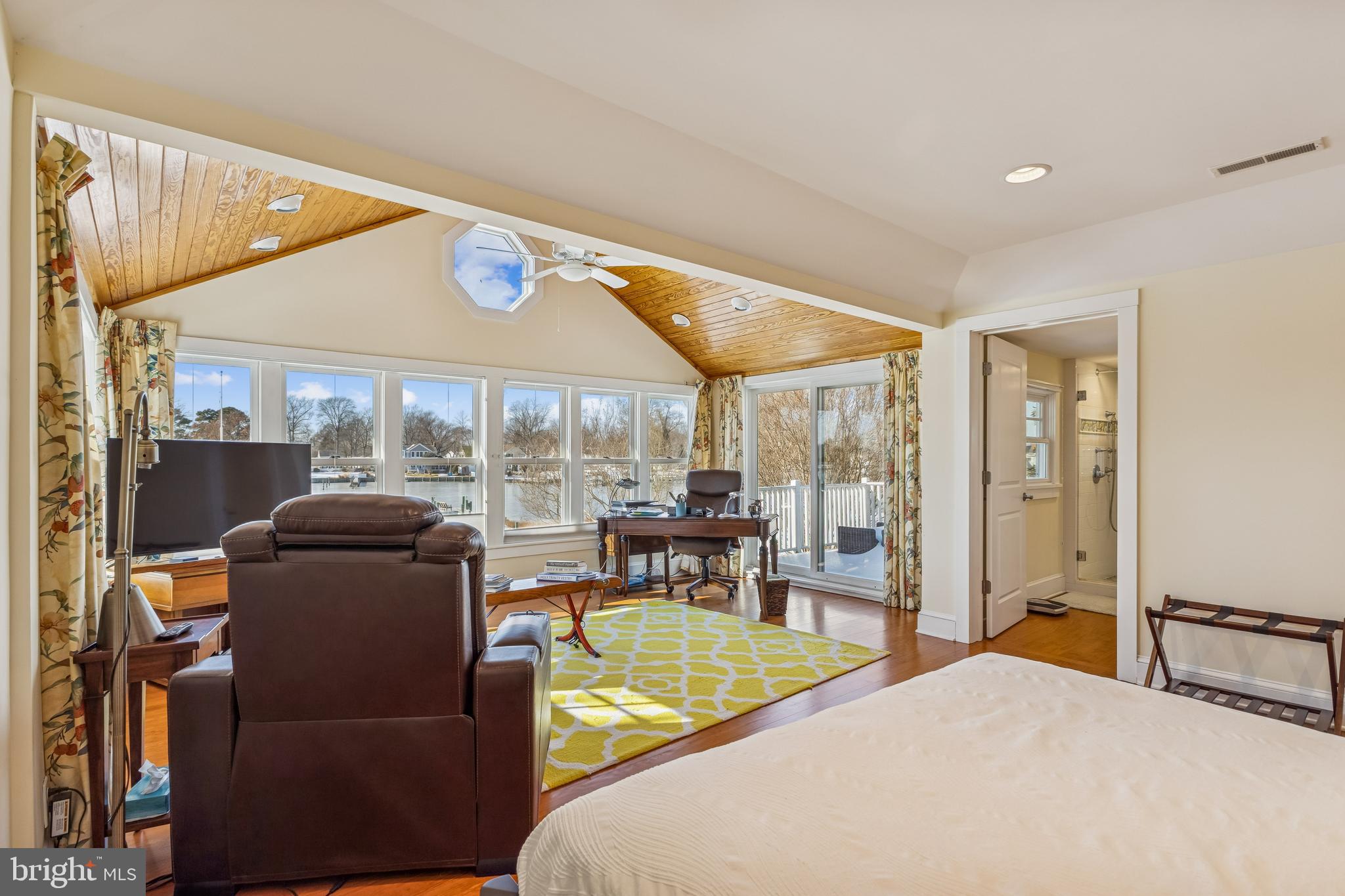 JACKS POINT - Residential