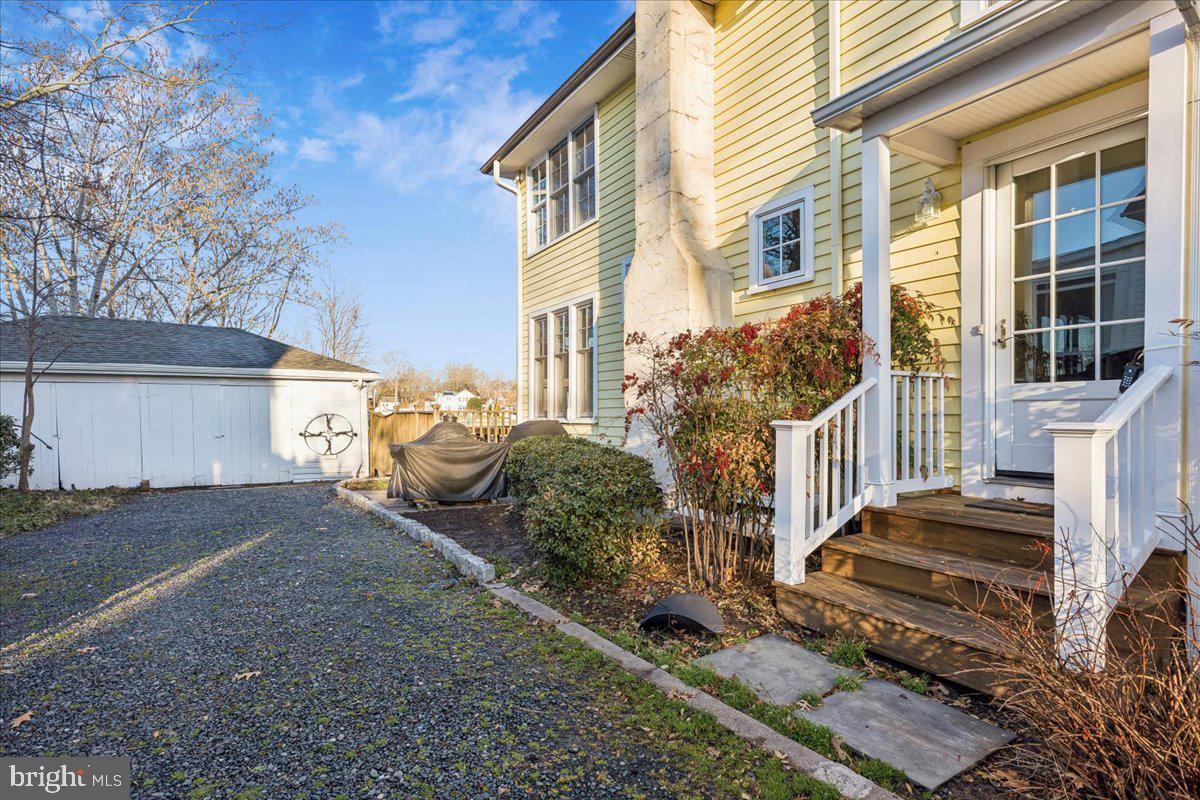 JACKS POINT - Residential