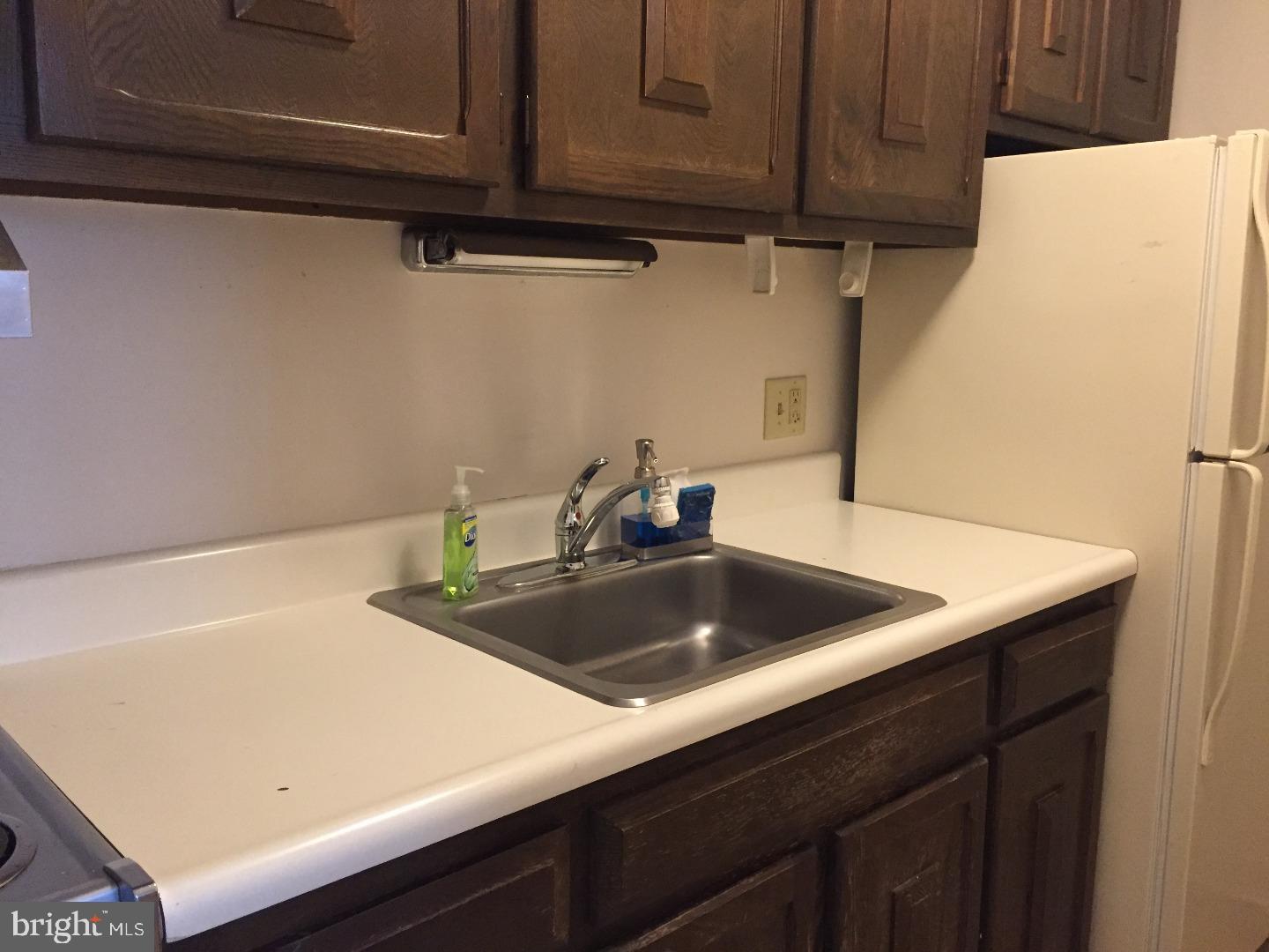 LOGAN SQUARE - Residential