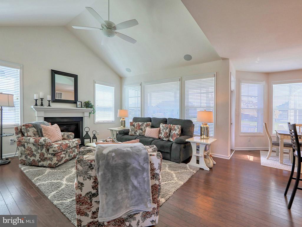 INDEPENDENCE - Residential