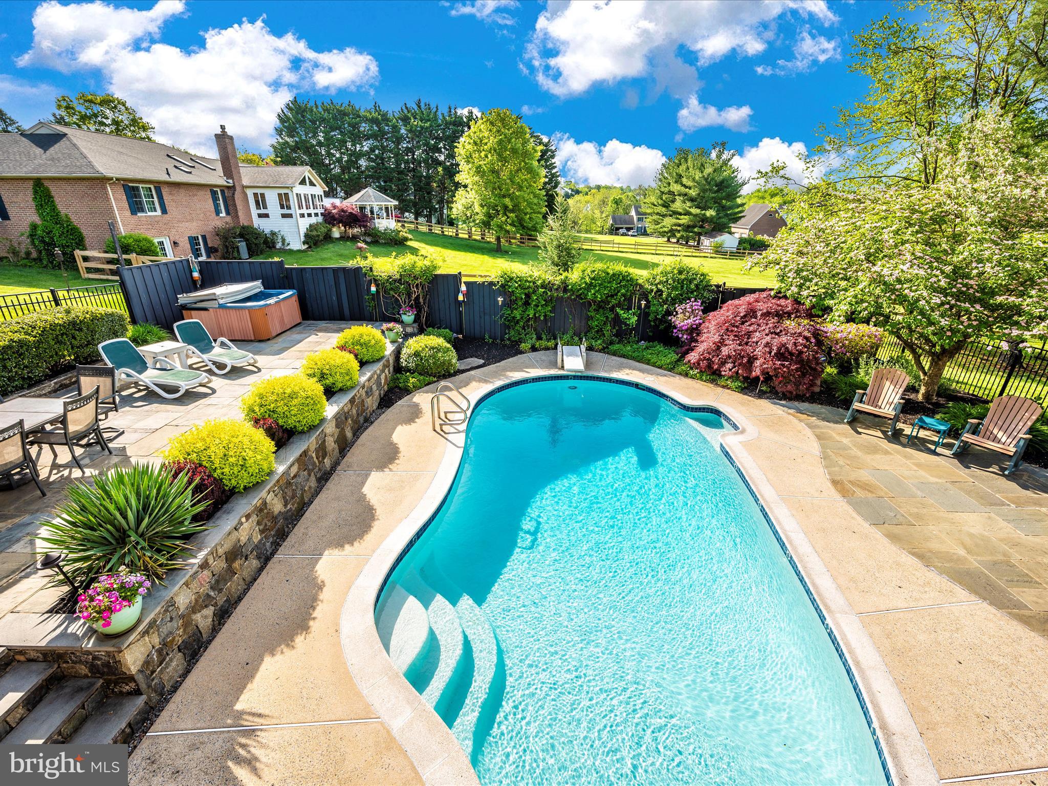 BROOKRIDGE NORTH - Residential