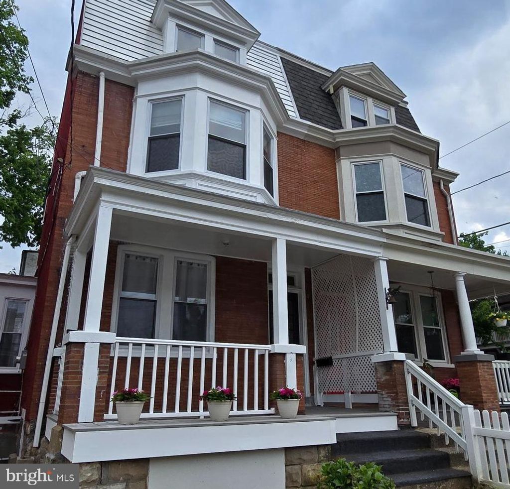 Photo of 704 S Lime Street, LANCASTER, PA 17602 (MLS # PALA2086456)
