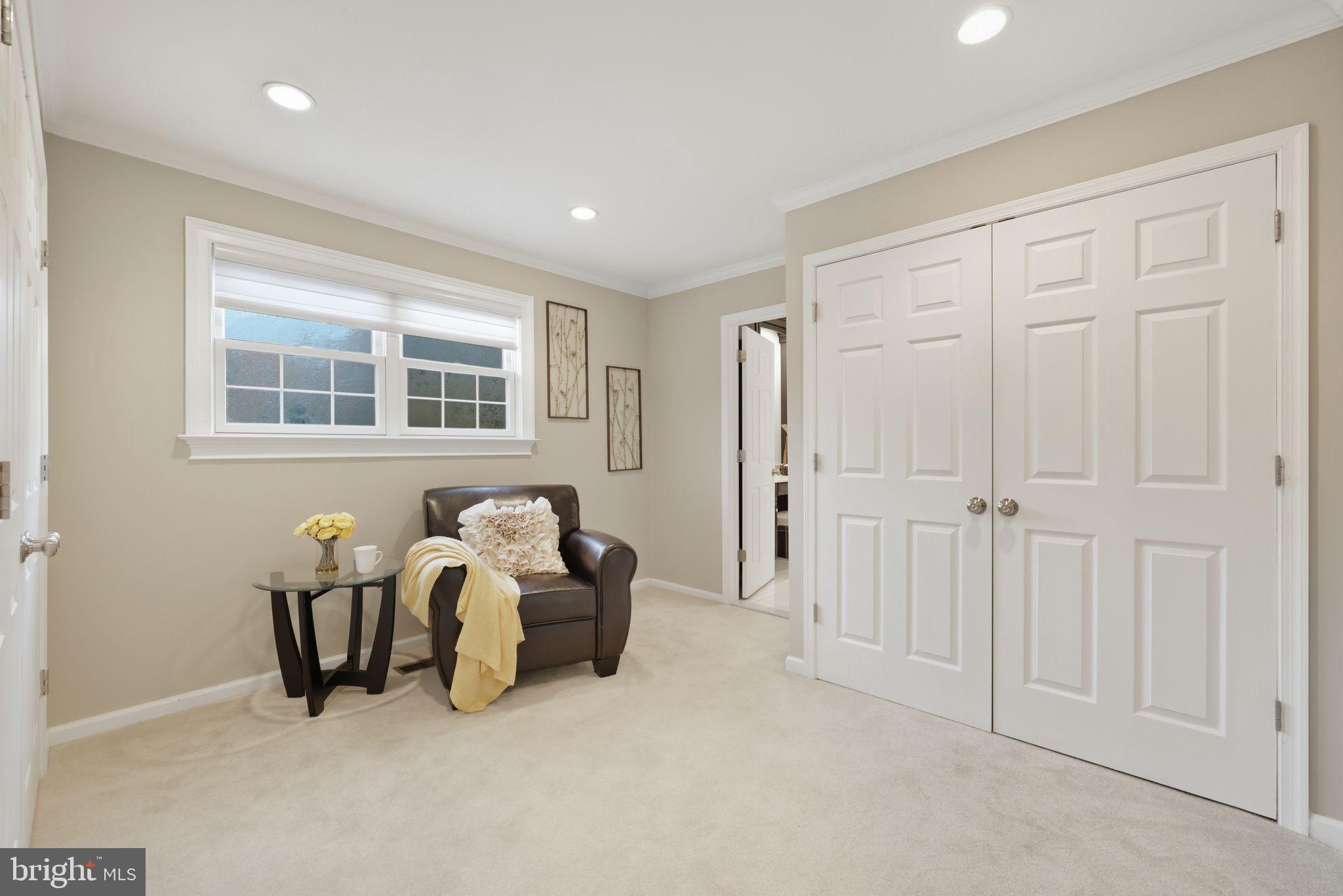 MOUNT EYRE MANOR - Residential