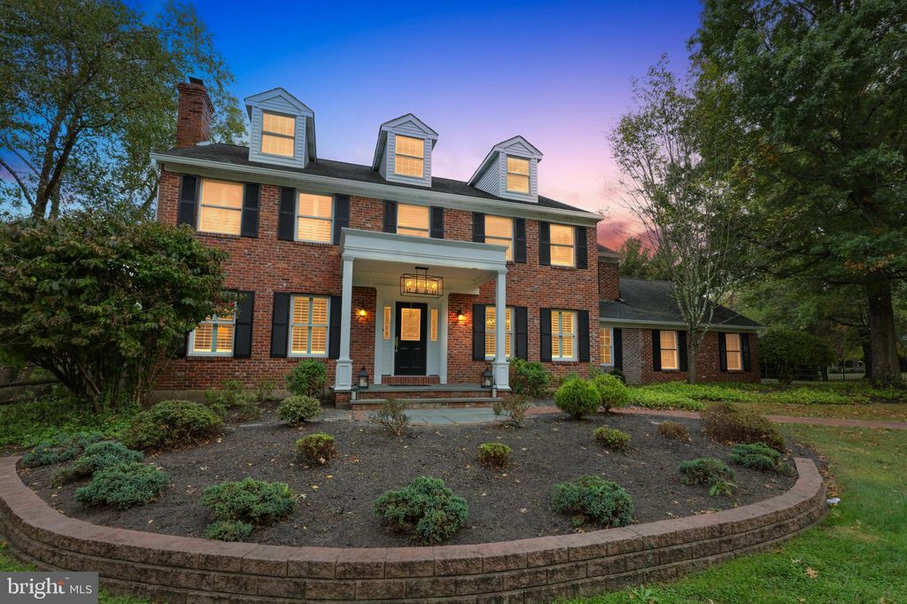 Photo of 140 Glenwood Drive, WASHINGTON CROSSING, PA 18977 (MLS # PABU2107228)