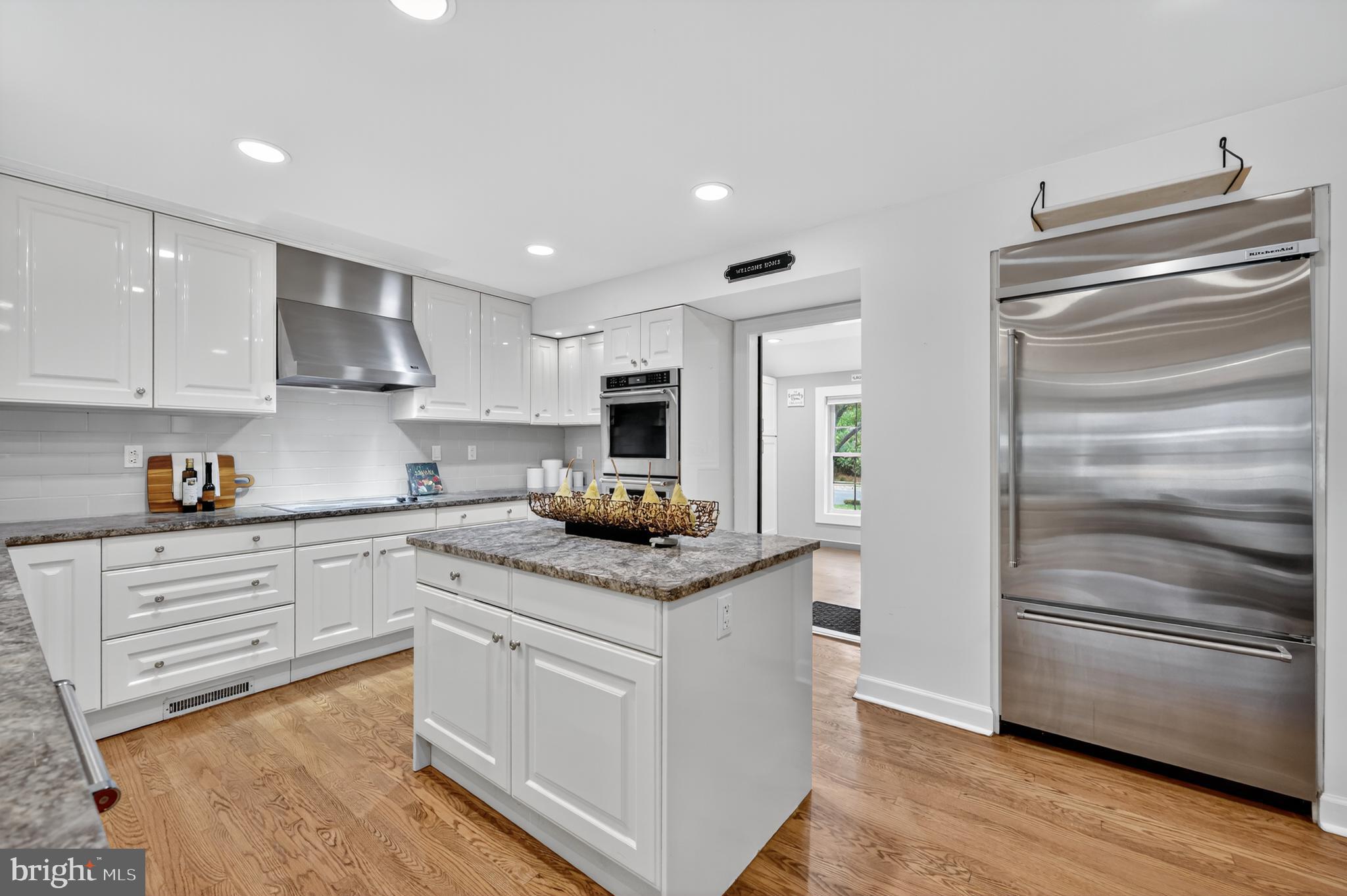 MOUNT EYRE MANOR - Residential