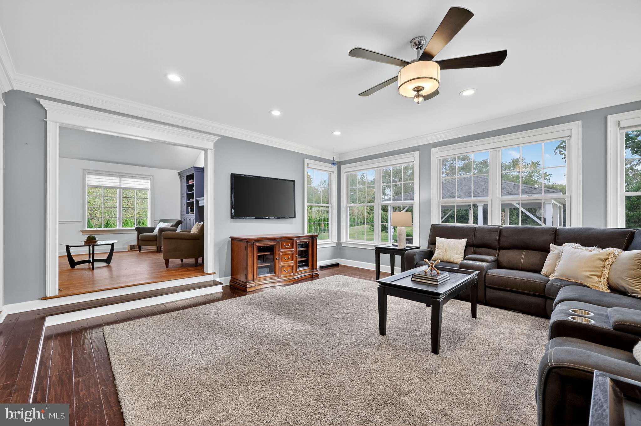 MOUNT EYRE MANOR - Residential