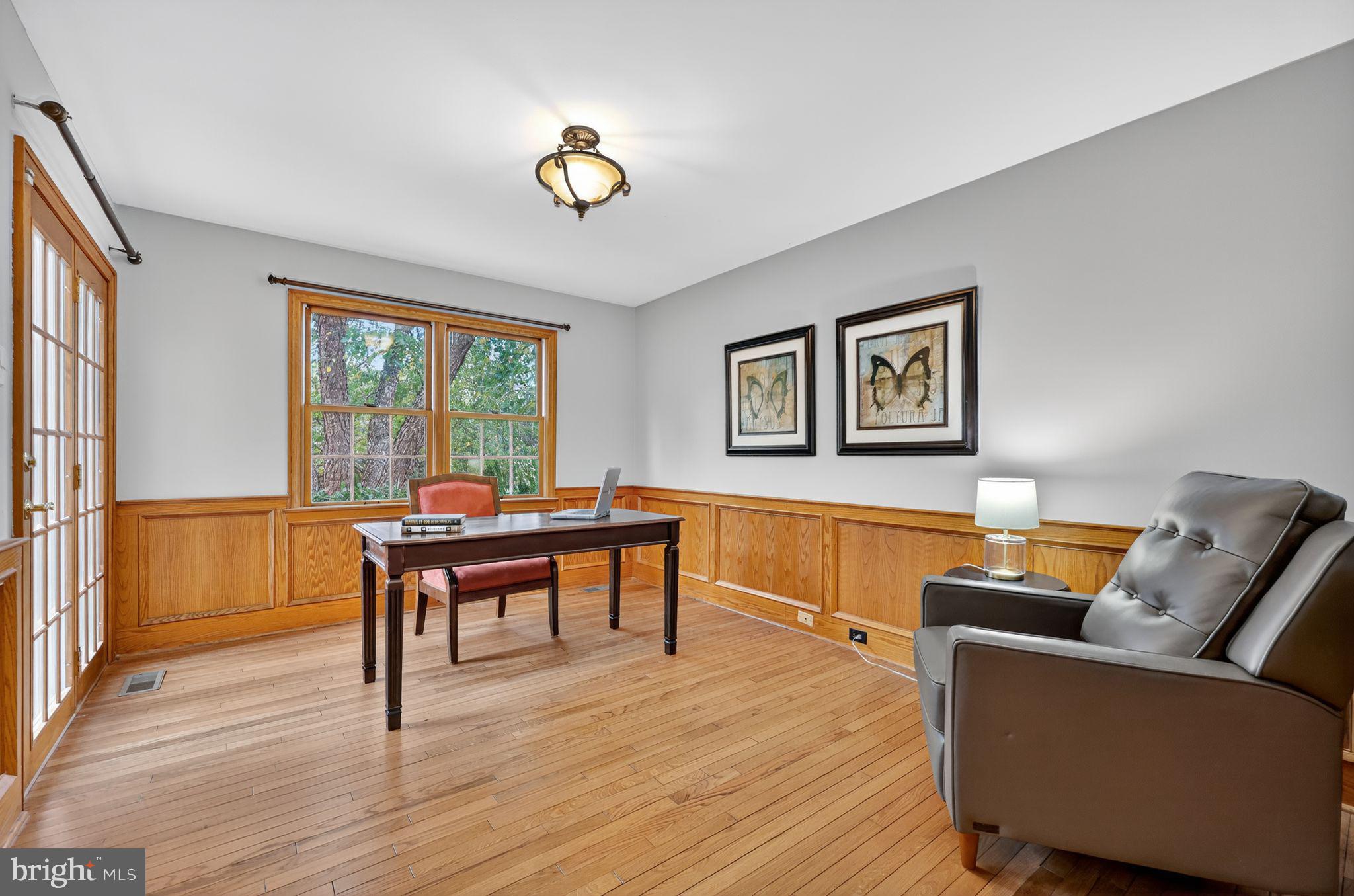 MOUNT EYRE MANOR - Residential