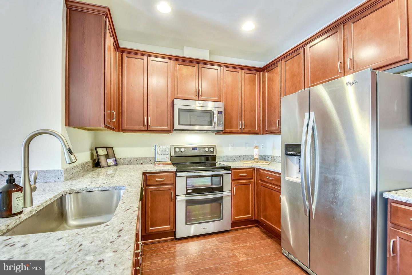 EAST GATE - Residential Lease