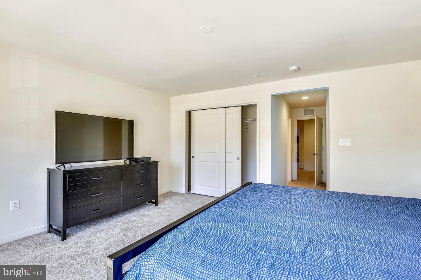 EAST GATE - Residential Lease