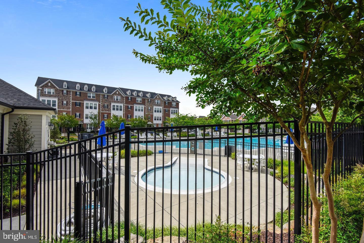 EAST GATE - Residential Lease