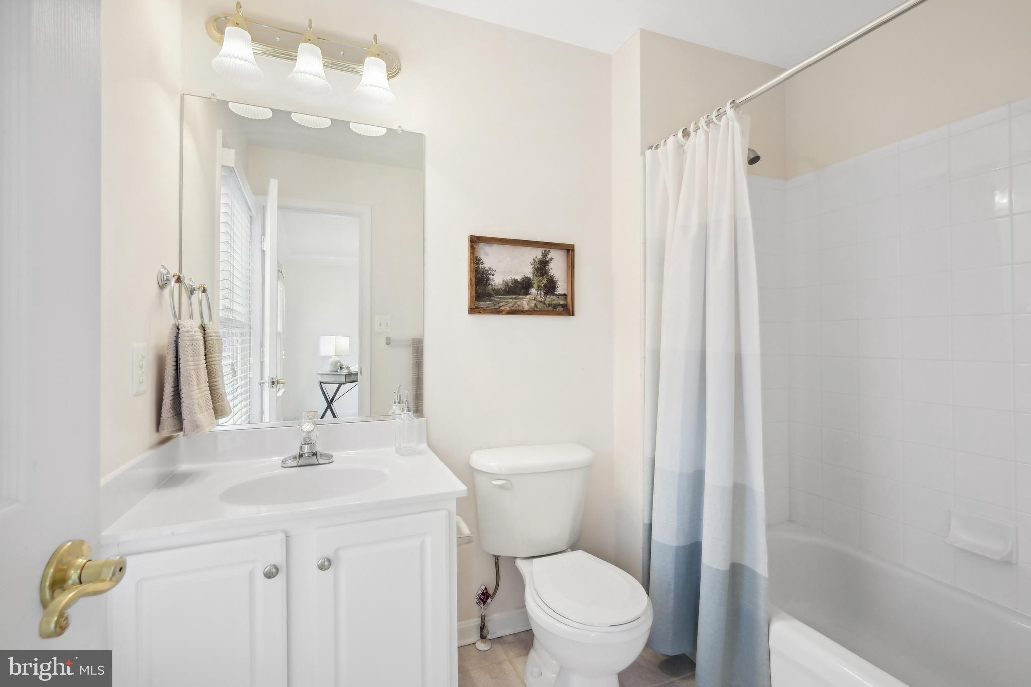 LAKELANDS - Residential