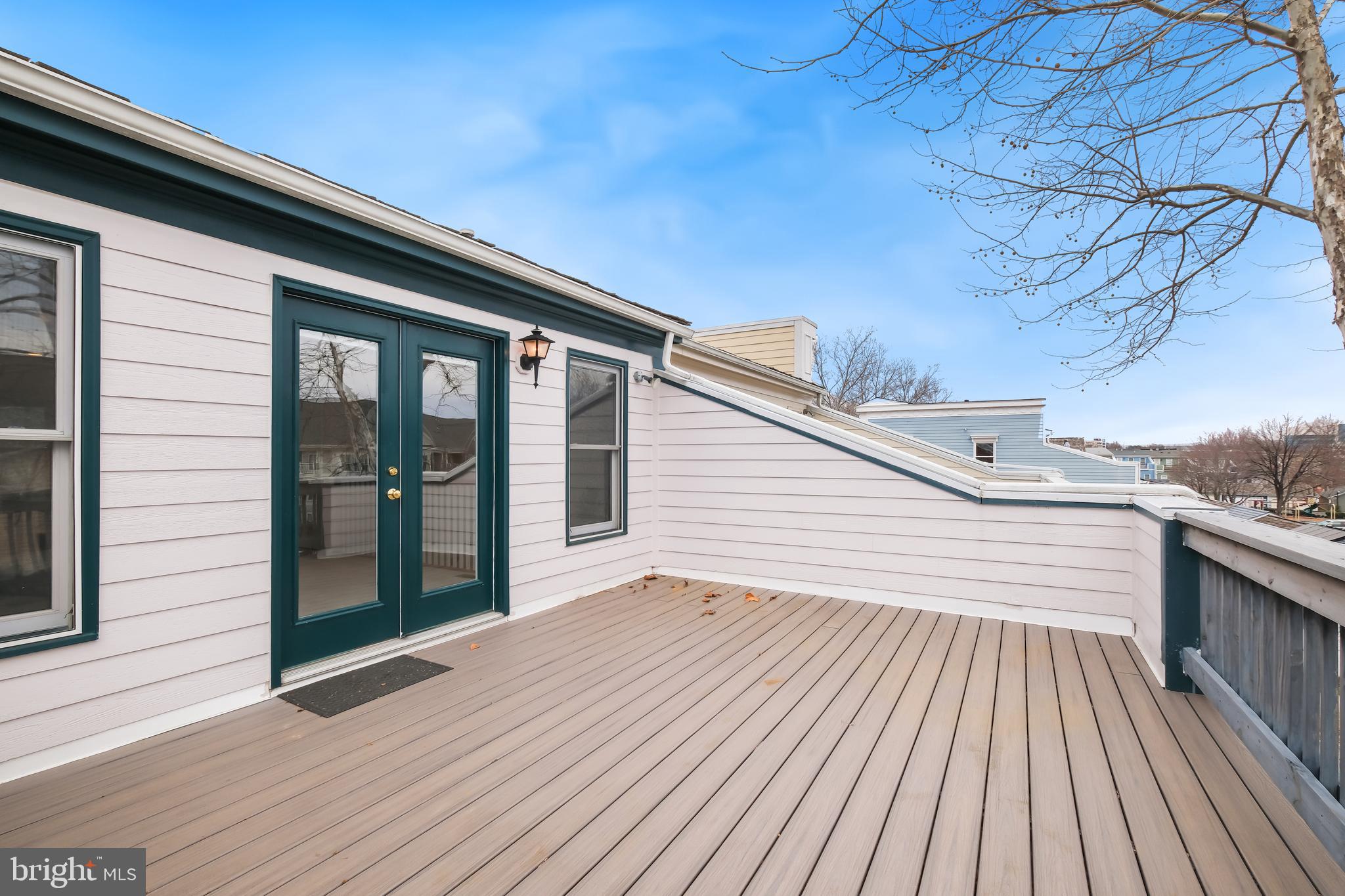 LAKELANDS - Residential