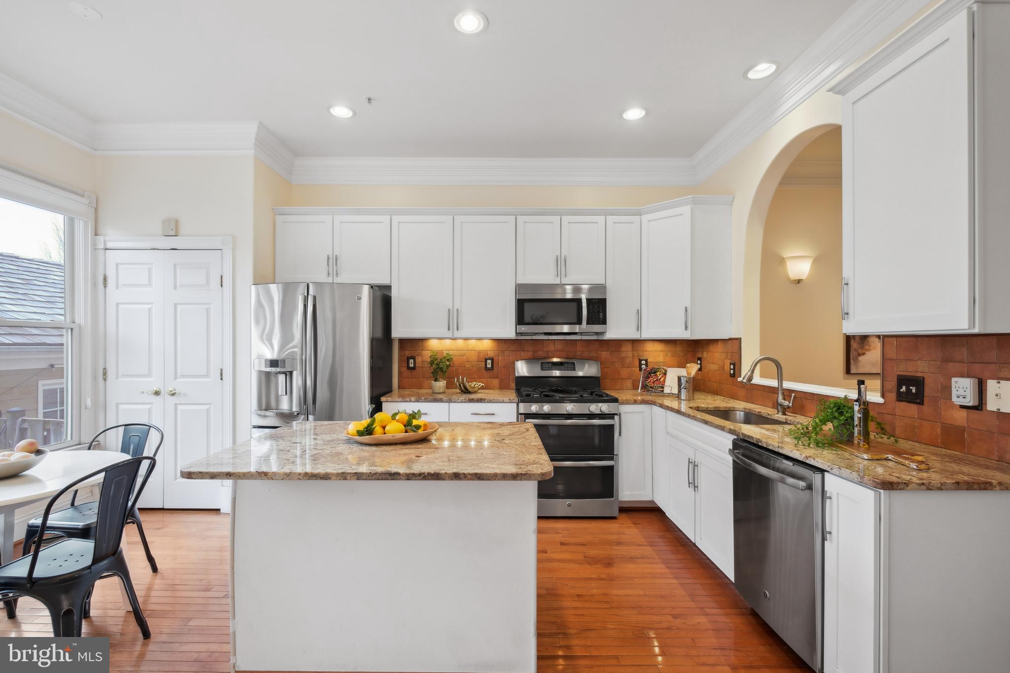 LAKELANDS - Residential