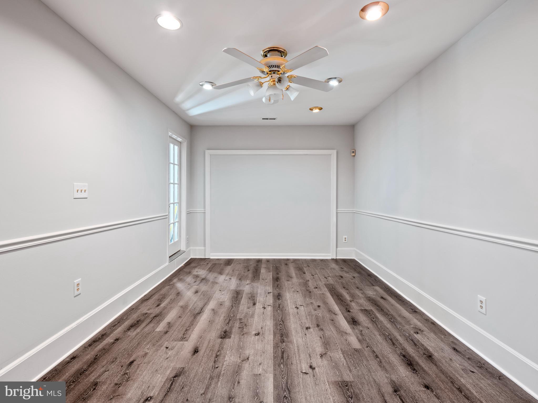 WAYSIDE VILLAGE - Residential