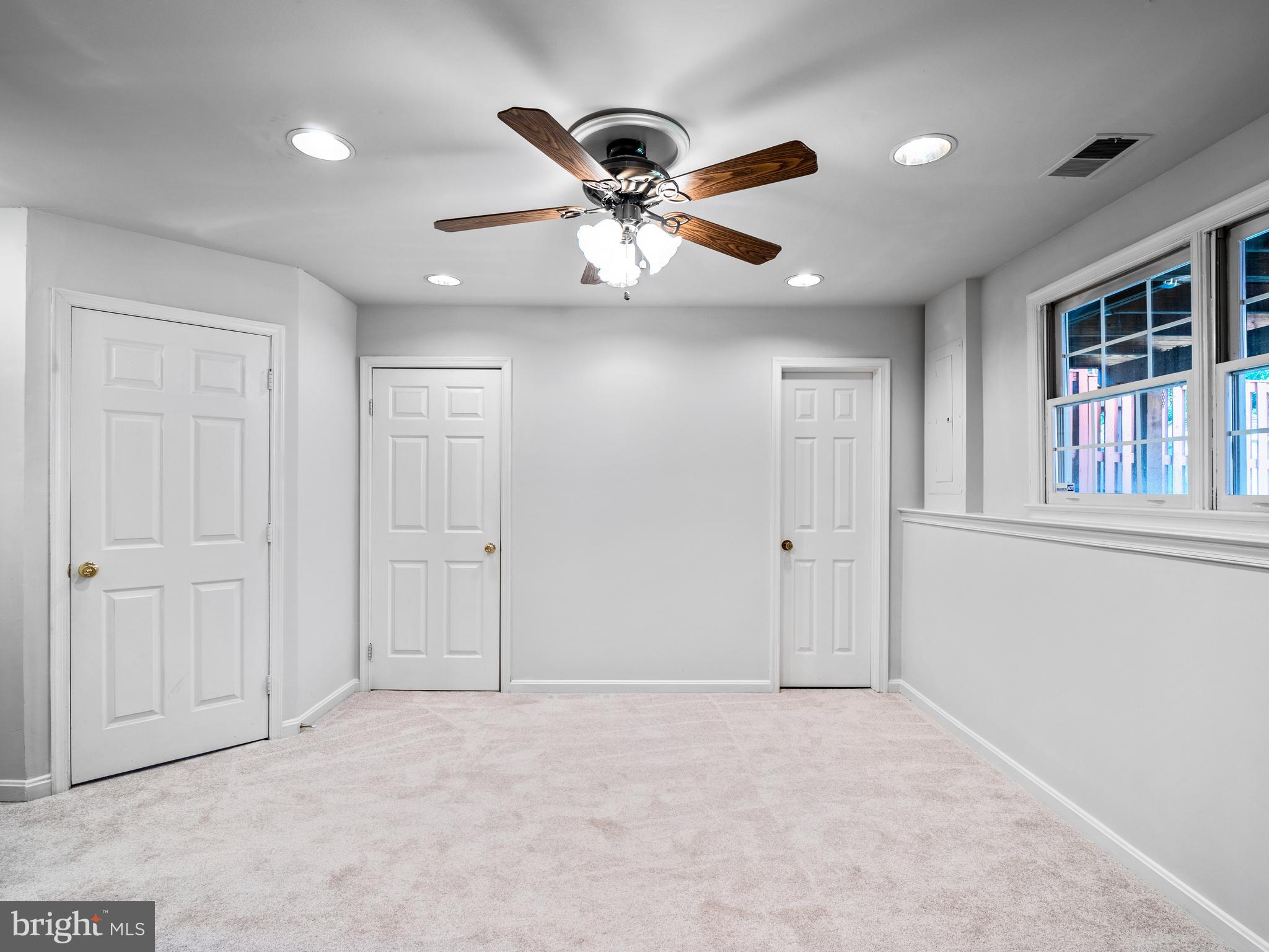 WAYSIDE VILLAGE - Residential