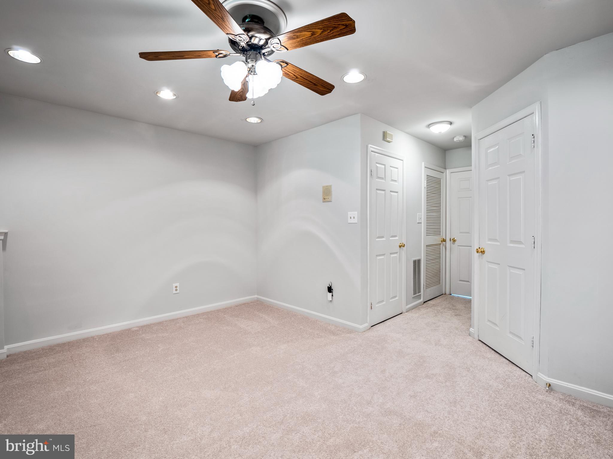 WAYSIDE VILLAGE - Residential