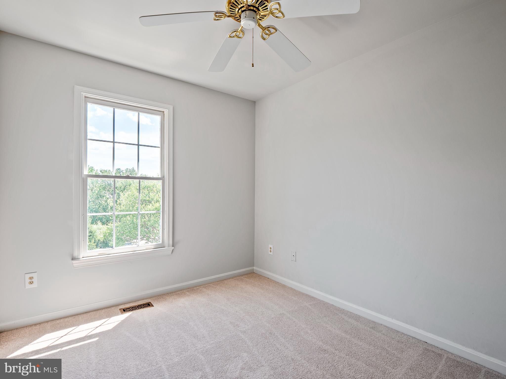 WAYSIDE VILLAGE - Residential