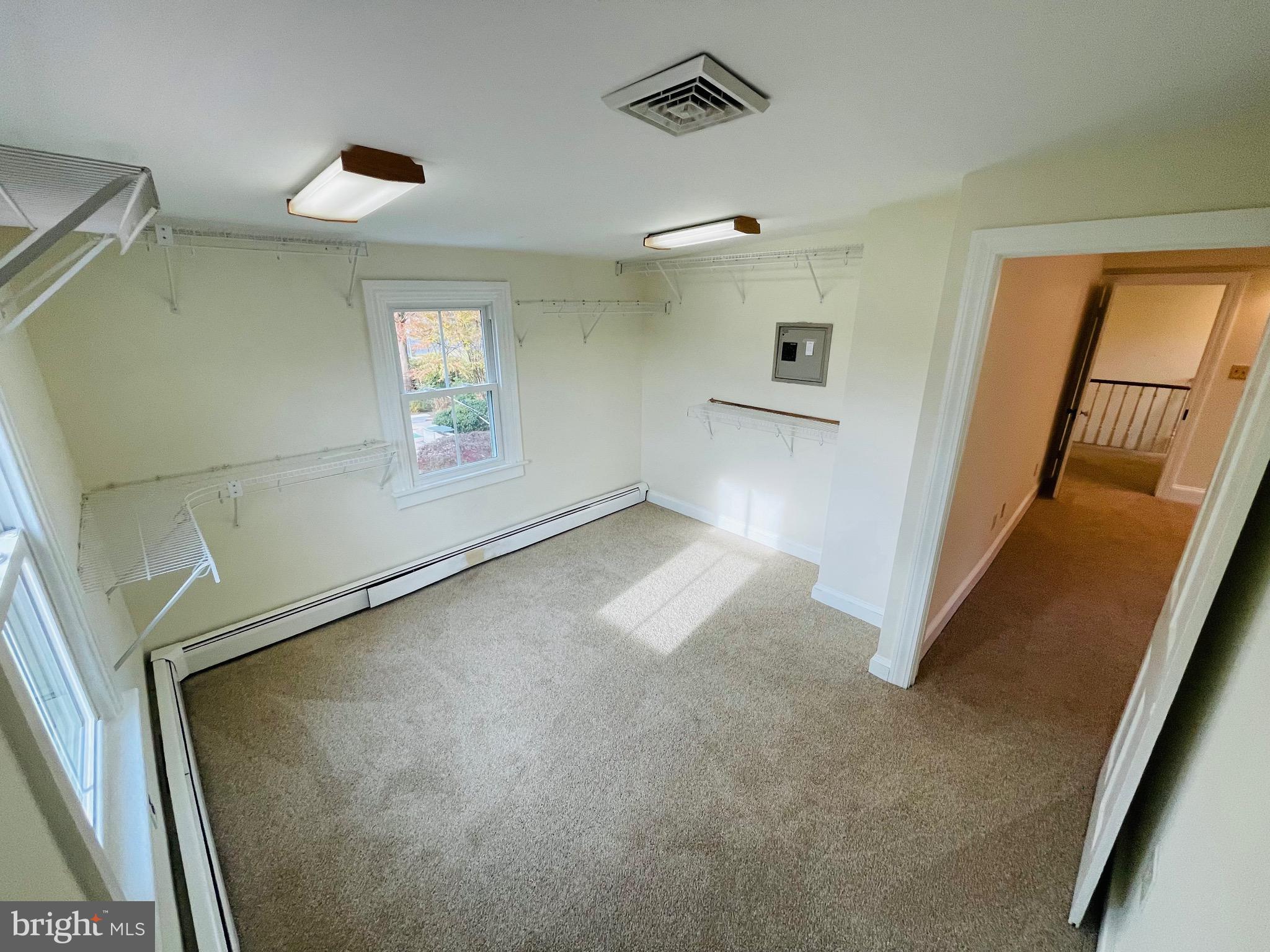 LENOLA - Residential Lease