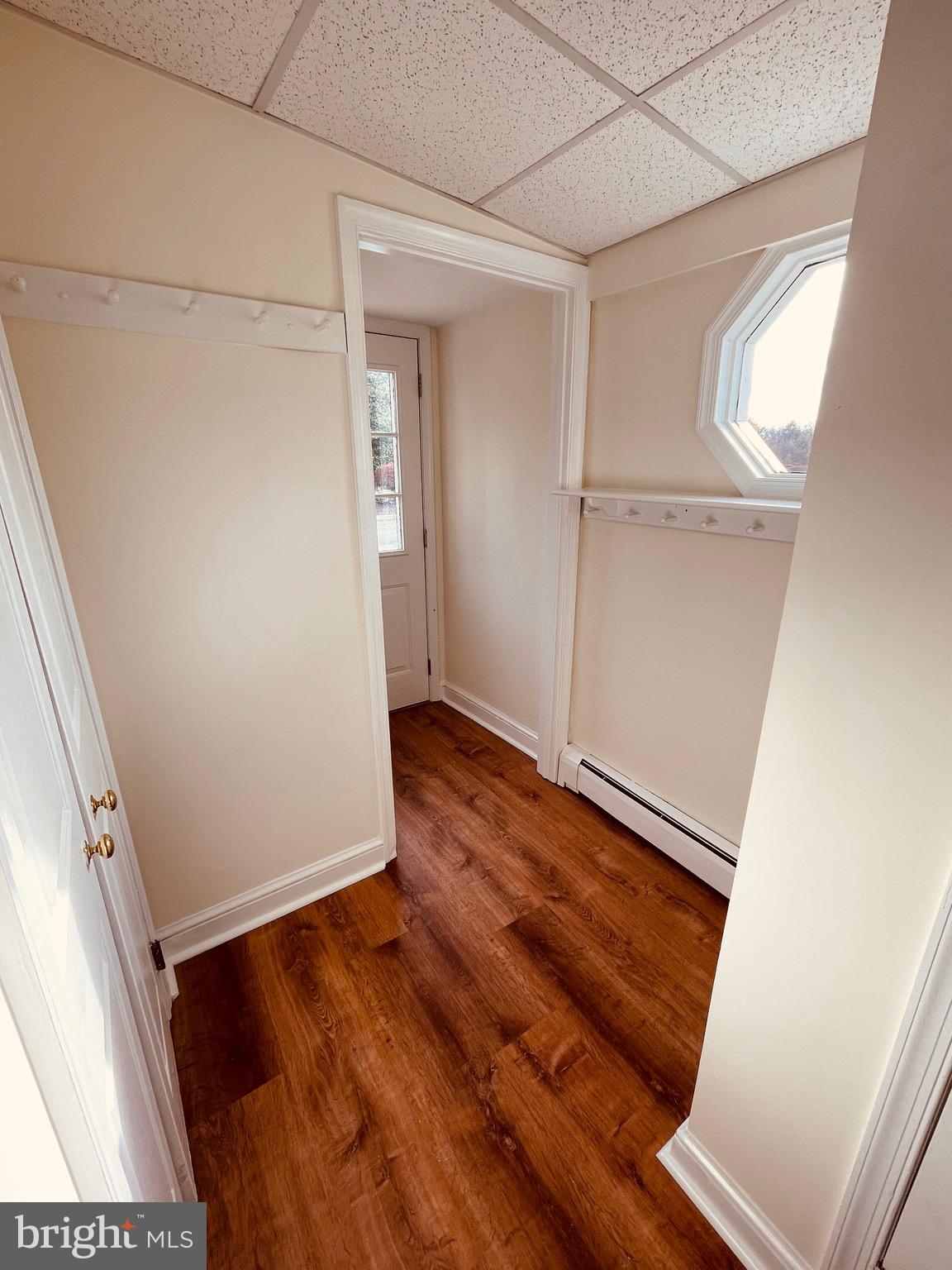 LENOLA - Residential Lease