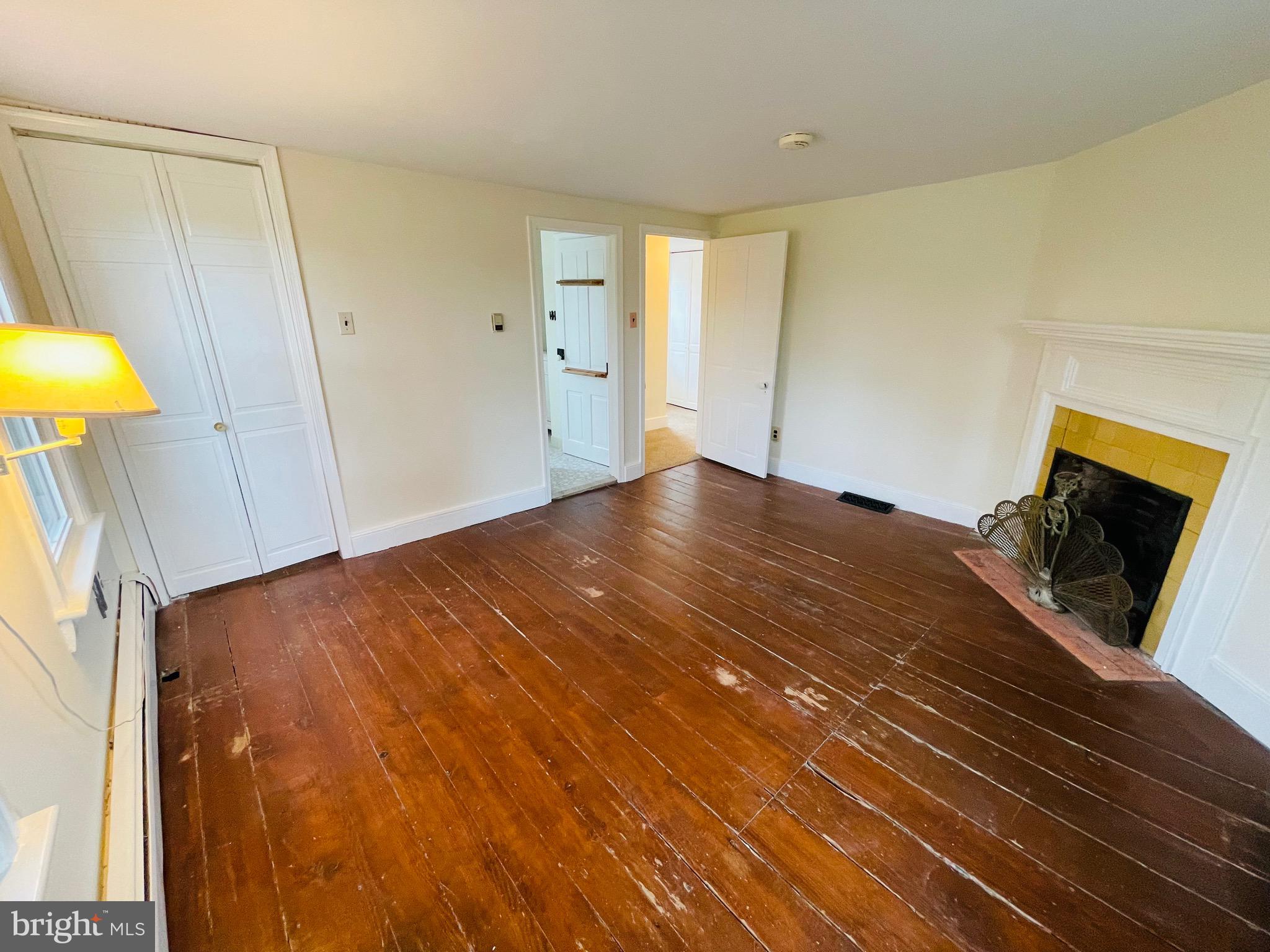 LENOLA - Residential Lease