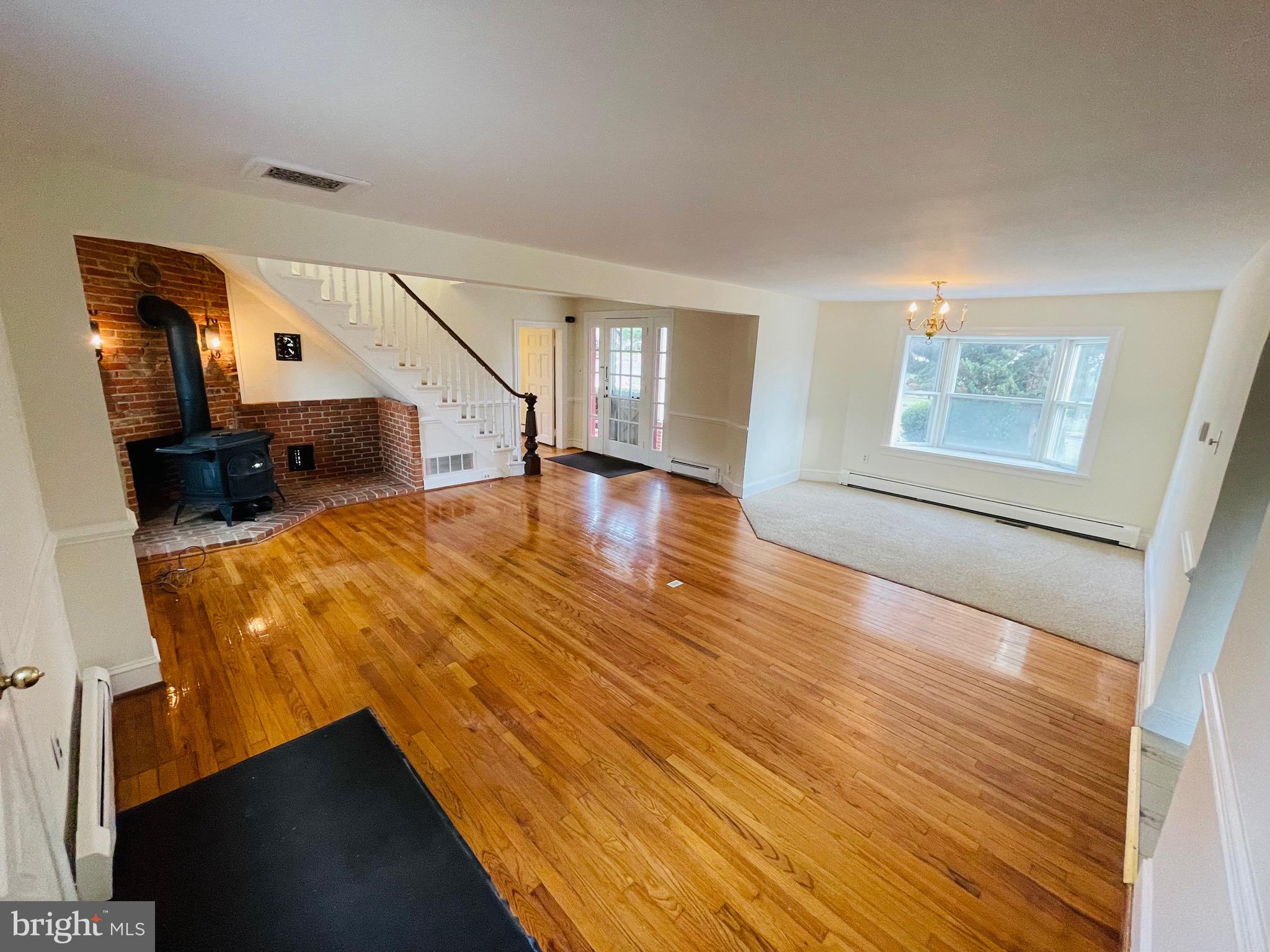 LENOLA - Residential Lease