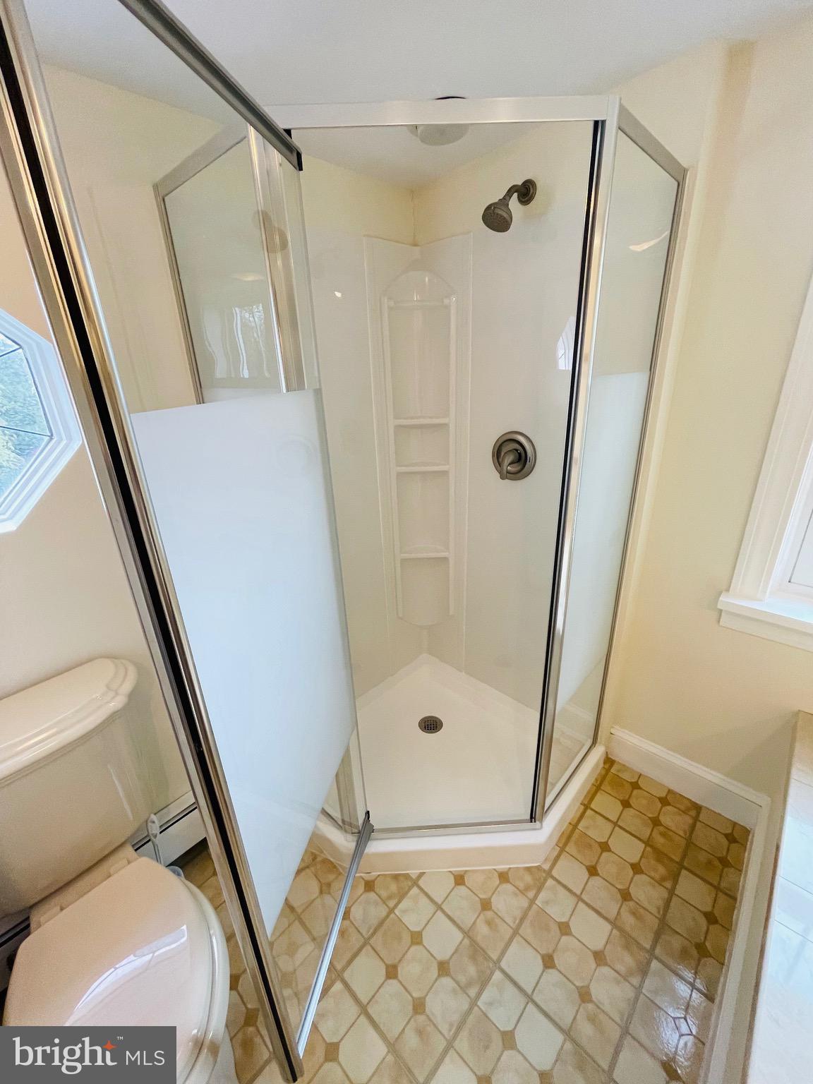 LENOLA - Residential Lease