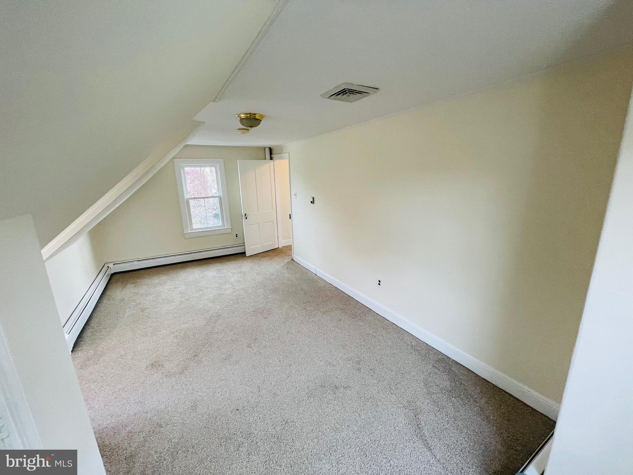 LENOLA - Residential Lease