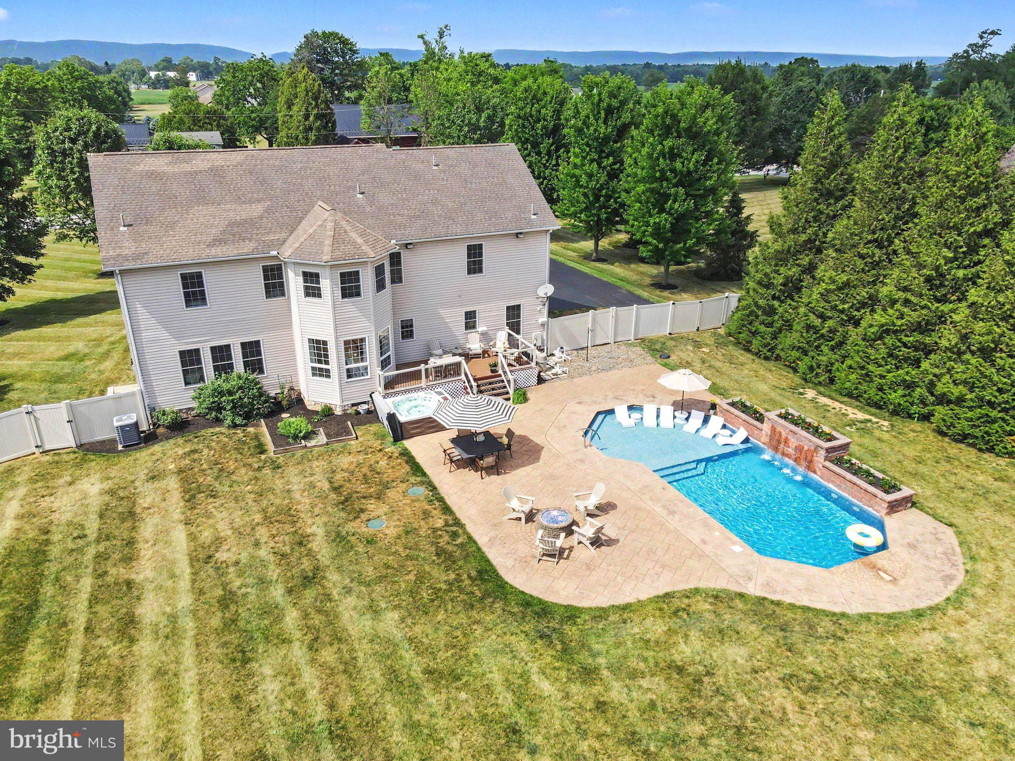 2 RIDGE DRIVE